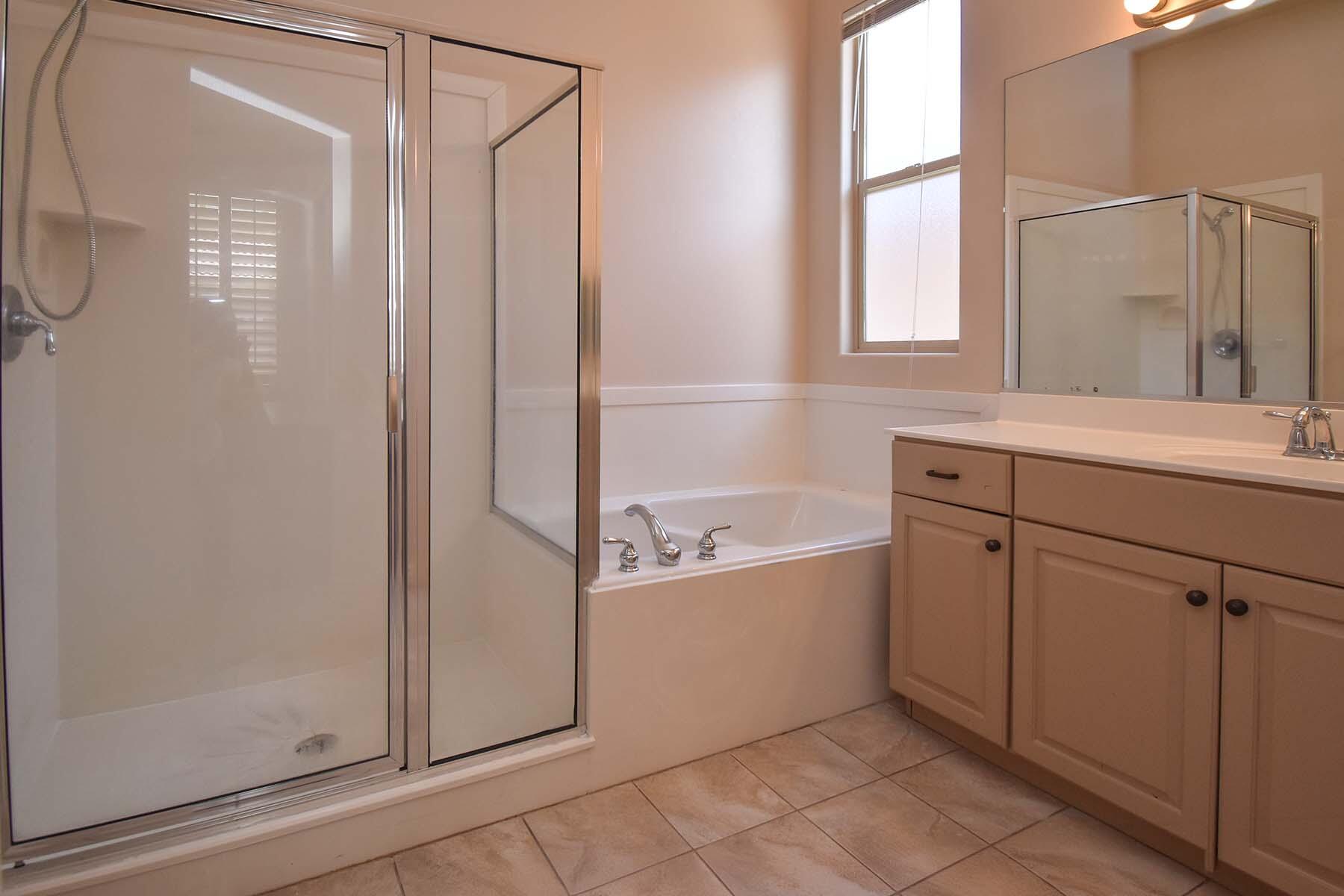 SPRINGFIELD TH - Residential