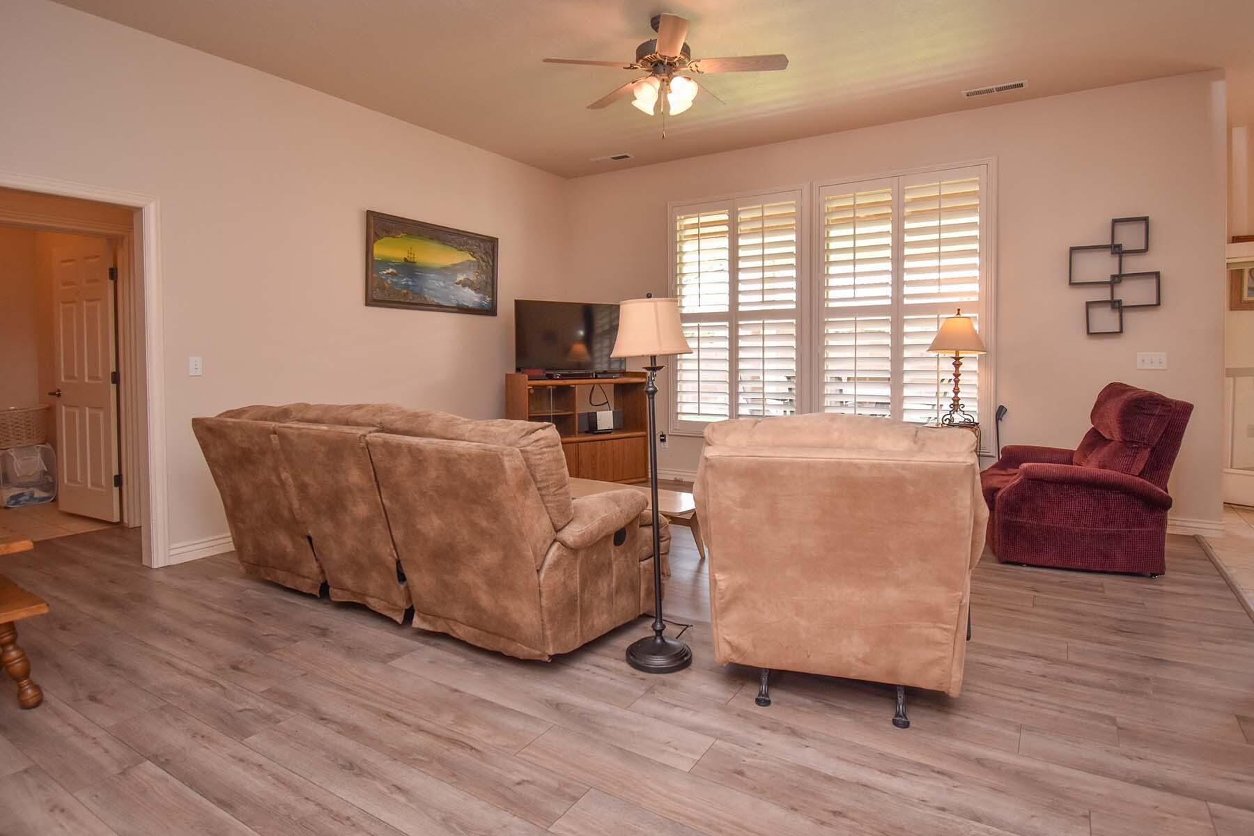 SPRINGFIELD TH - Residential