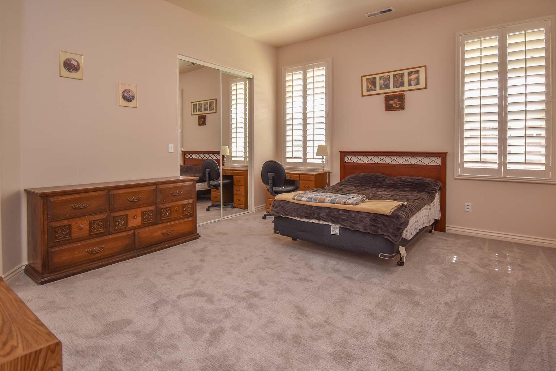 SPRINGFIELD TH - Residential