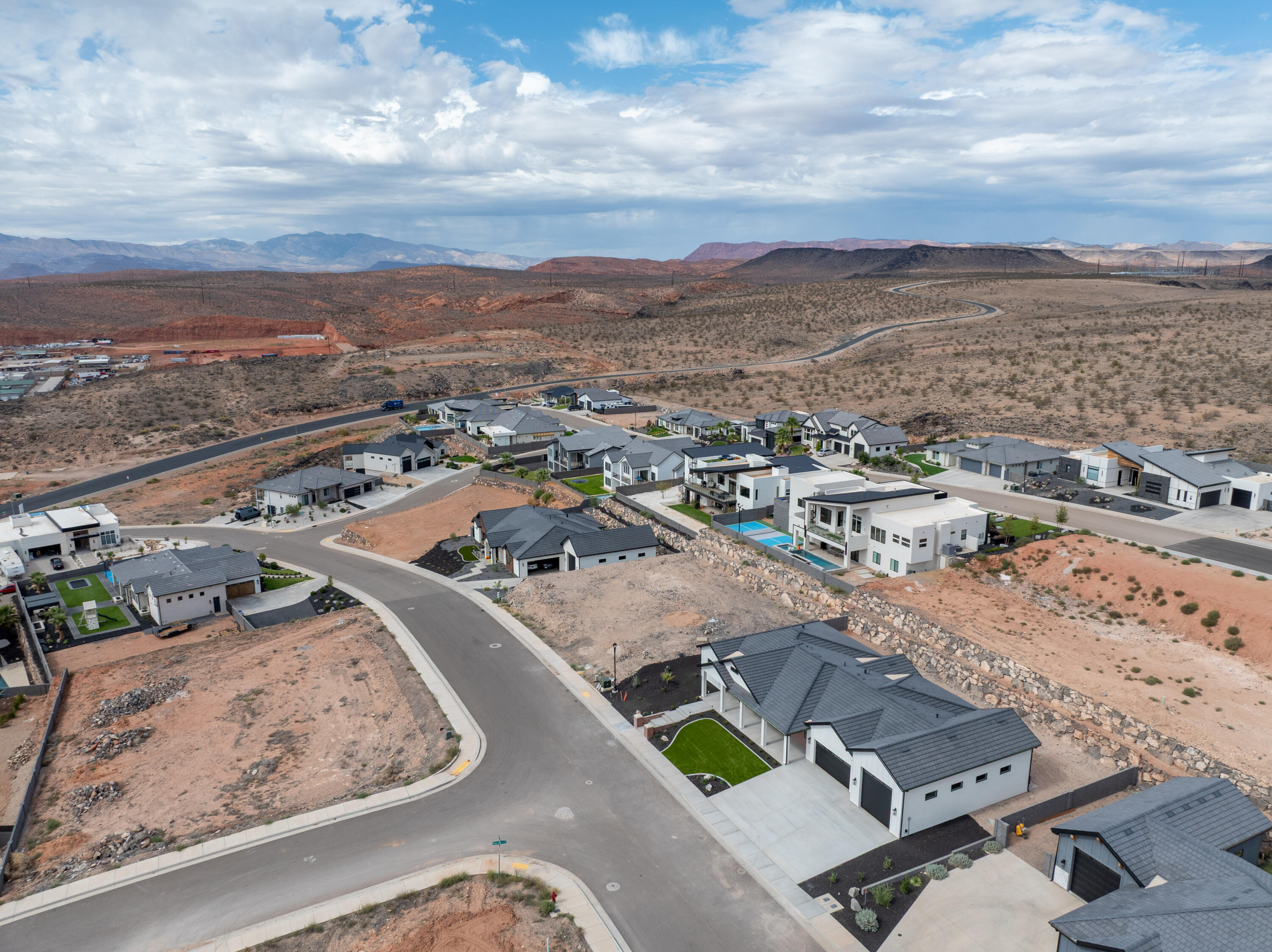 GRAND HEIGHTS - Residential