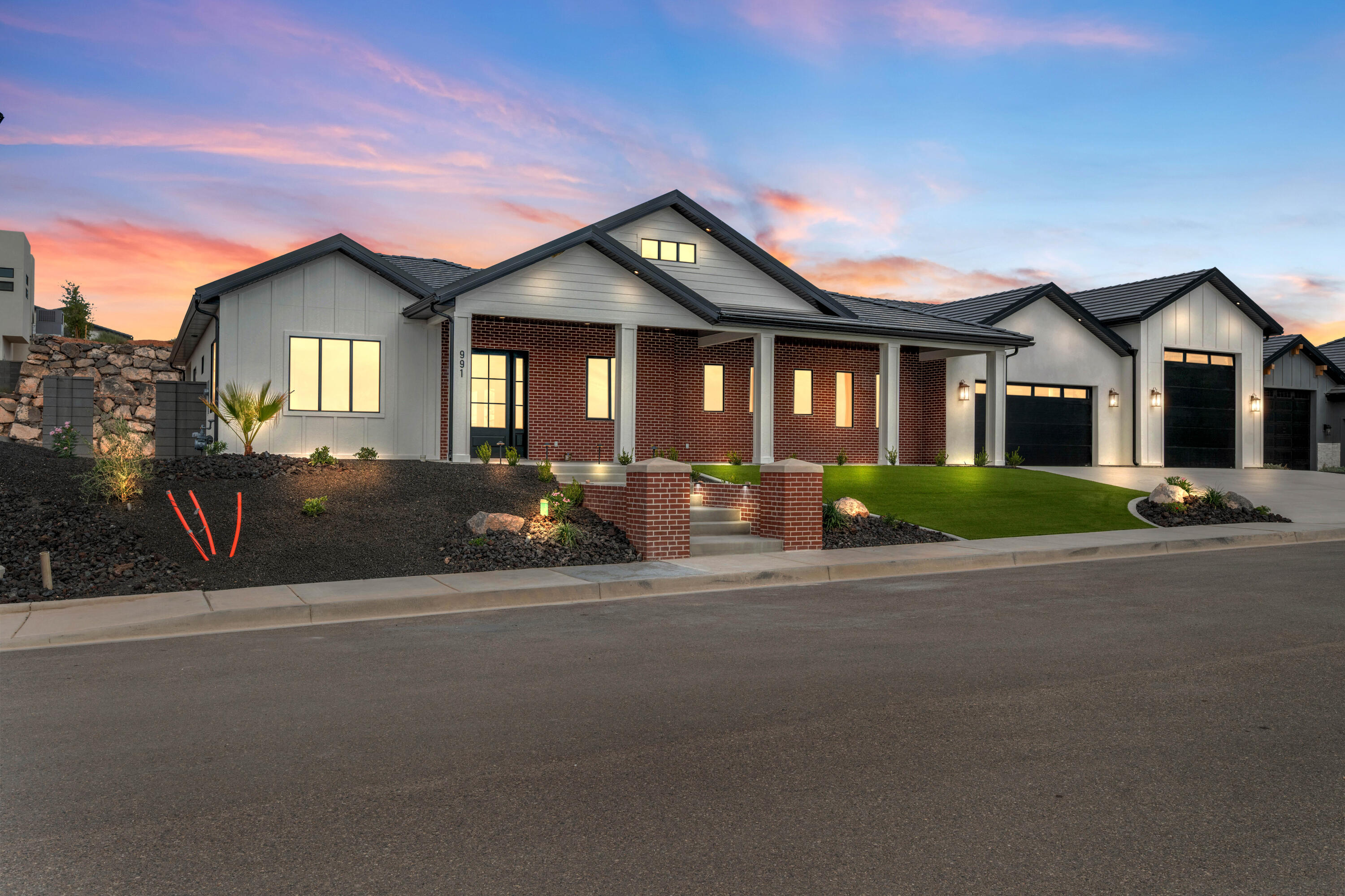 GRAND HEIGHTS - Residential