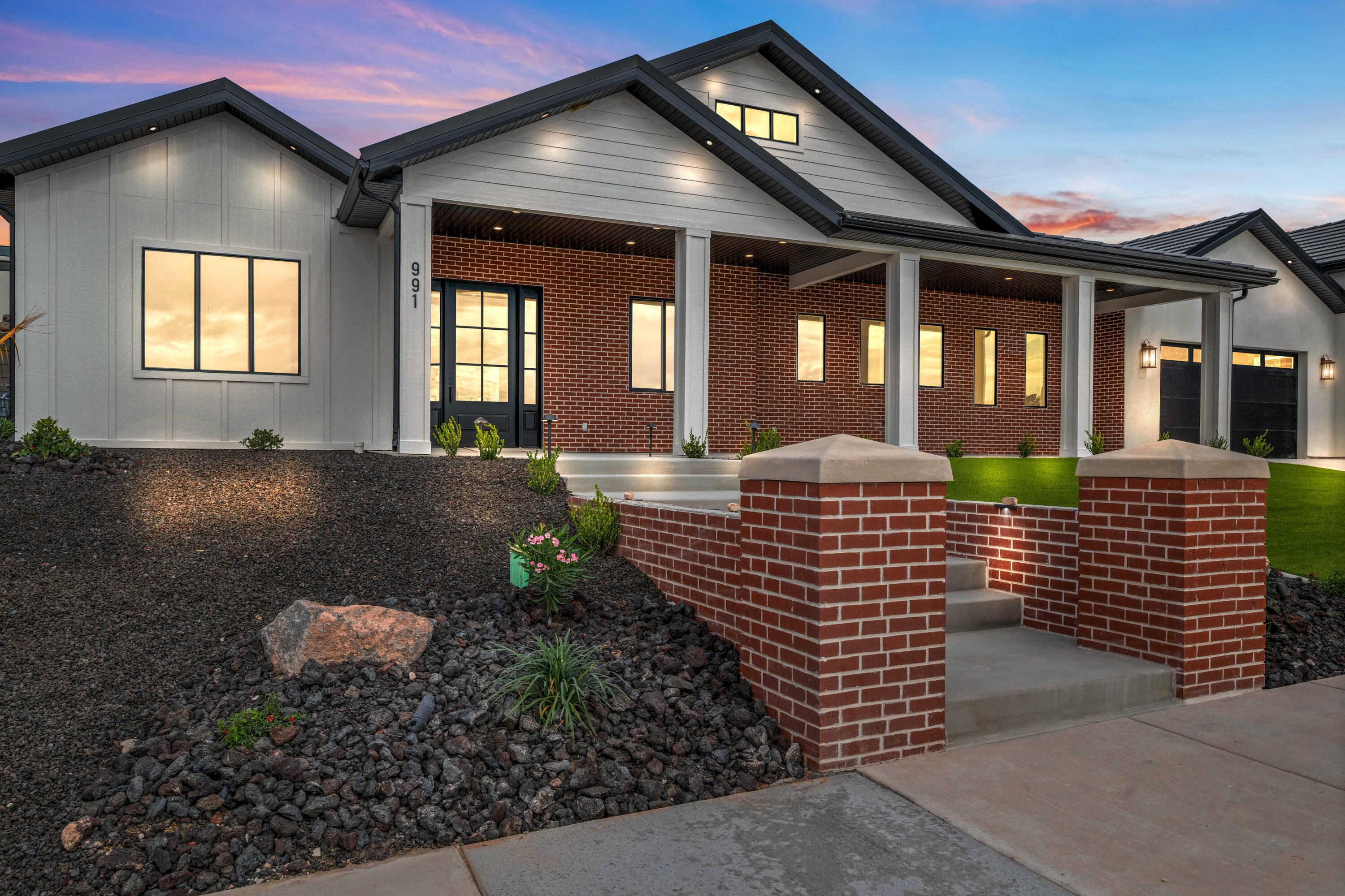 GRAND HEIGHTS - Residential