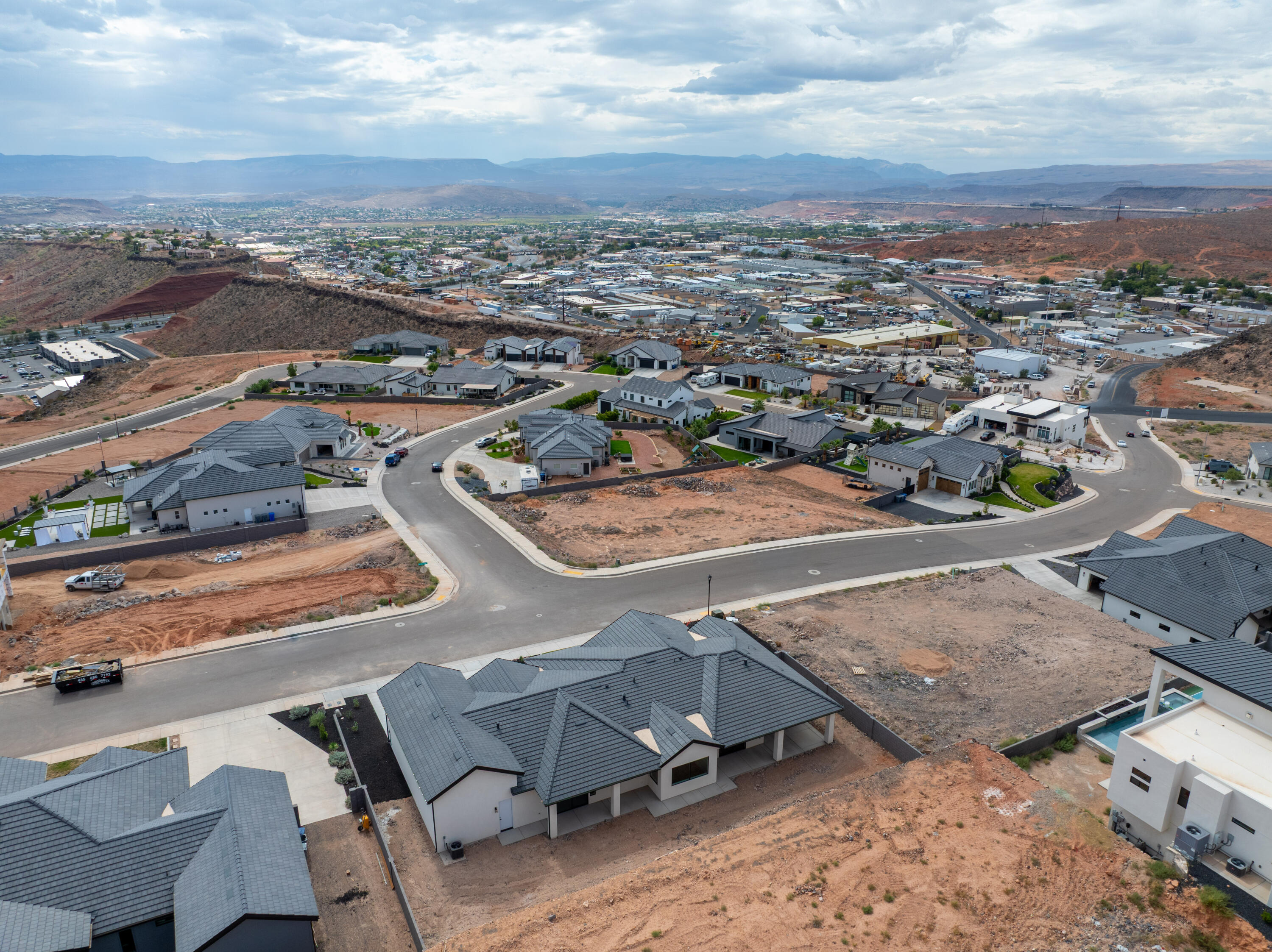 GRAND HEIGHTS - Residential