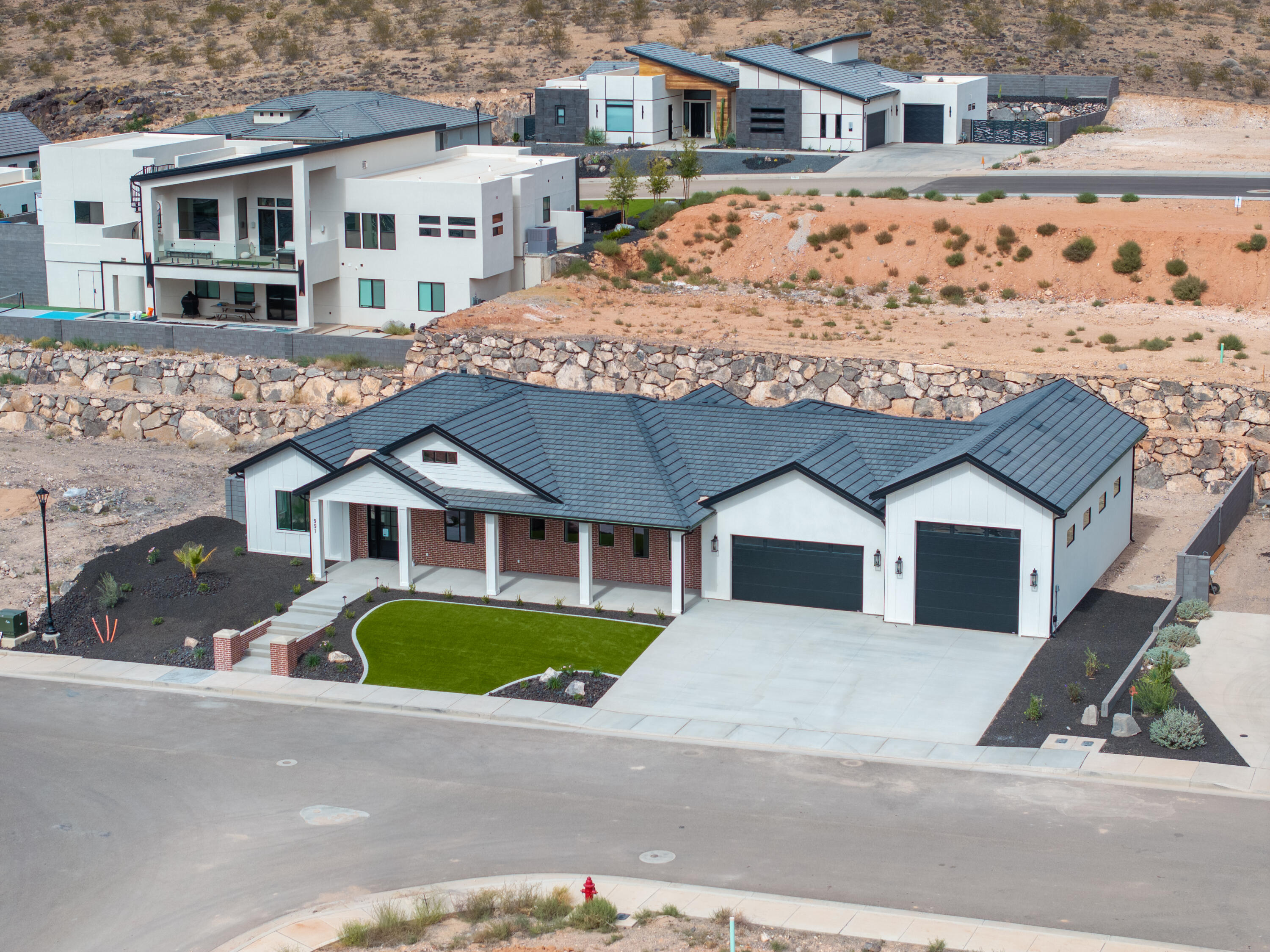 GRAND HEIGHTS - Residential