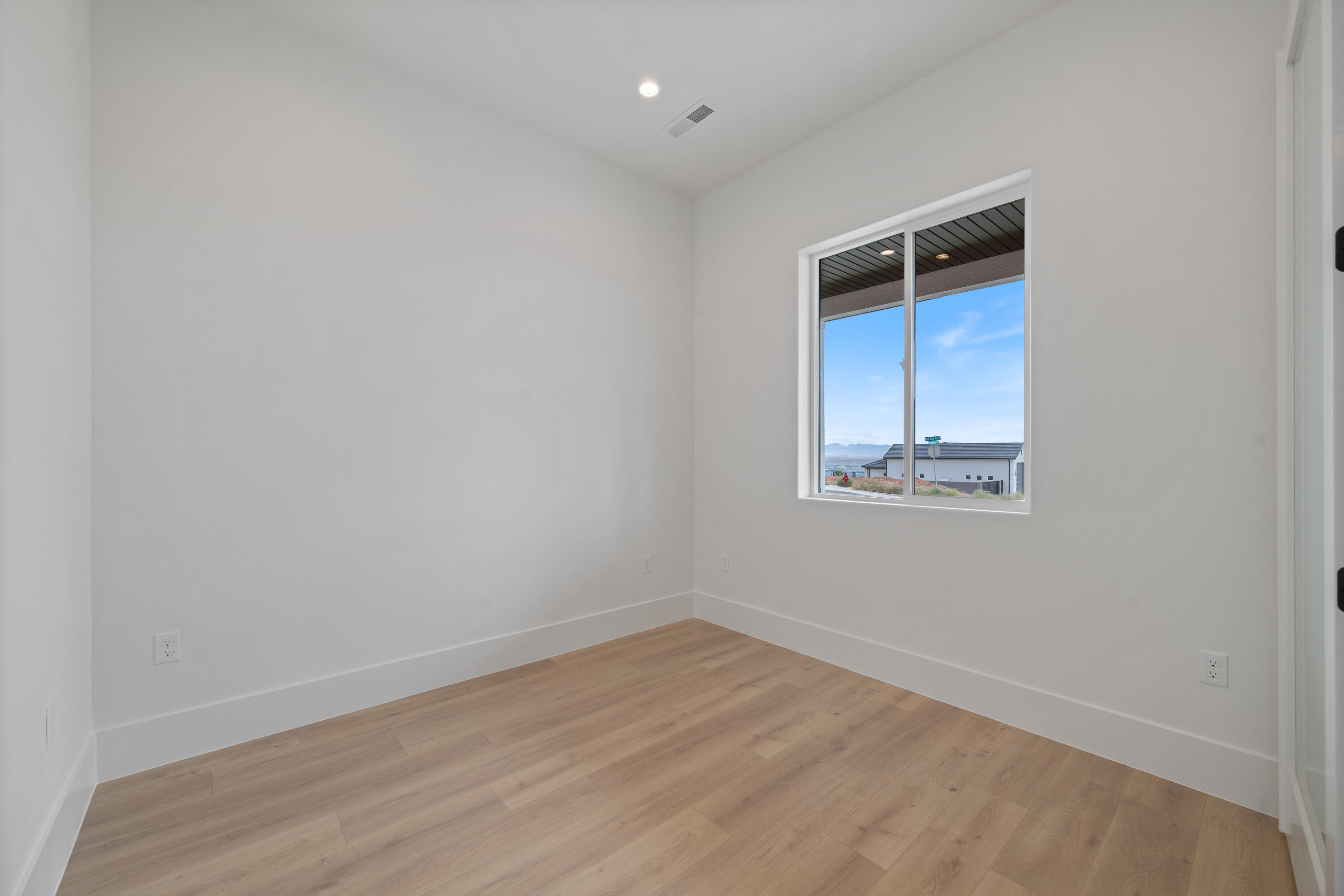 GRAND HEIGHTS - Residential