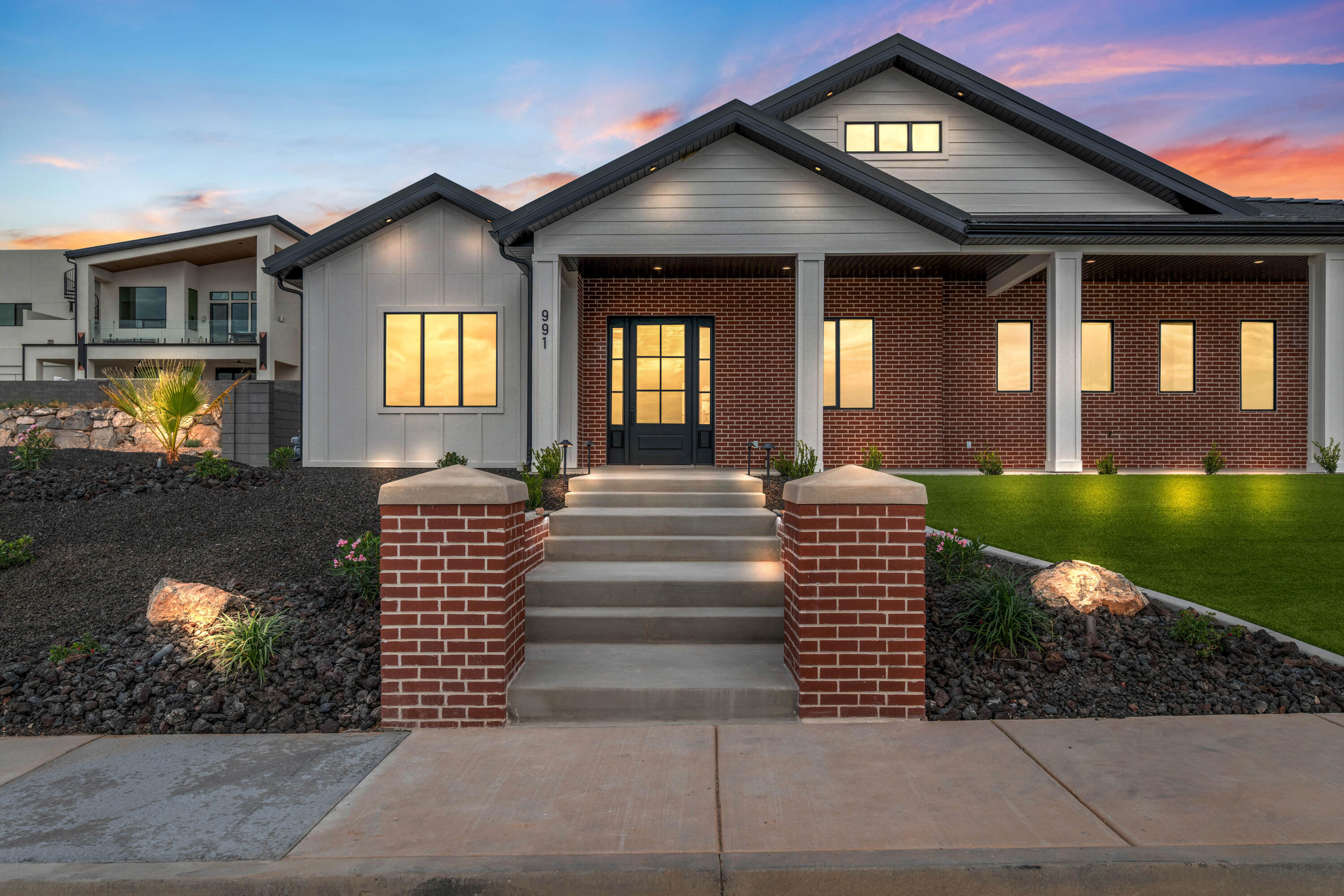 GRAND HEIGHTS - Residential