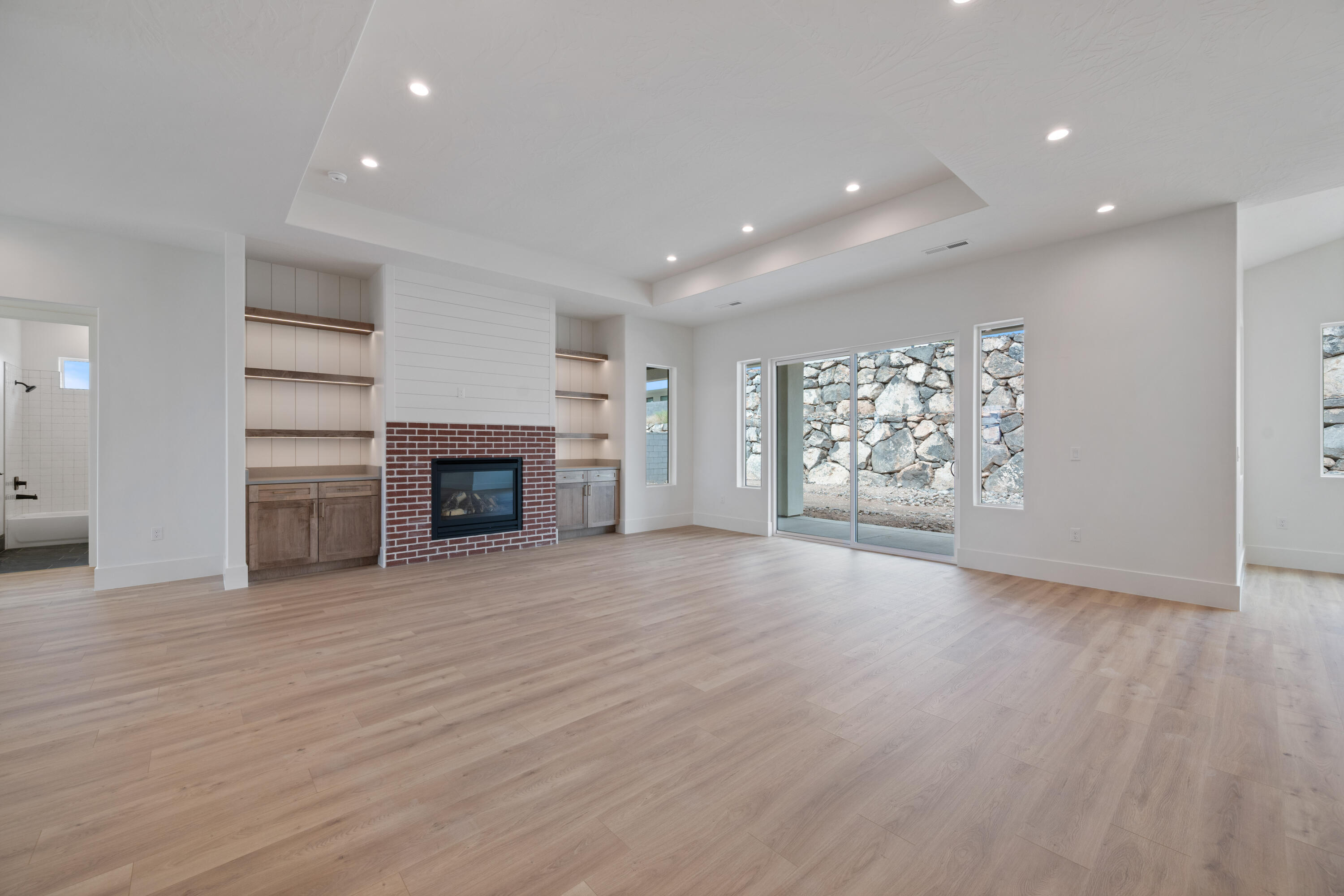 GRAND HEIGHTS - Residential