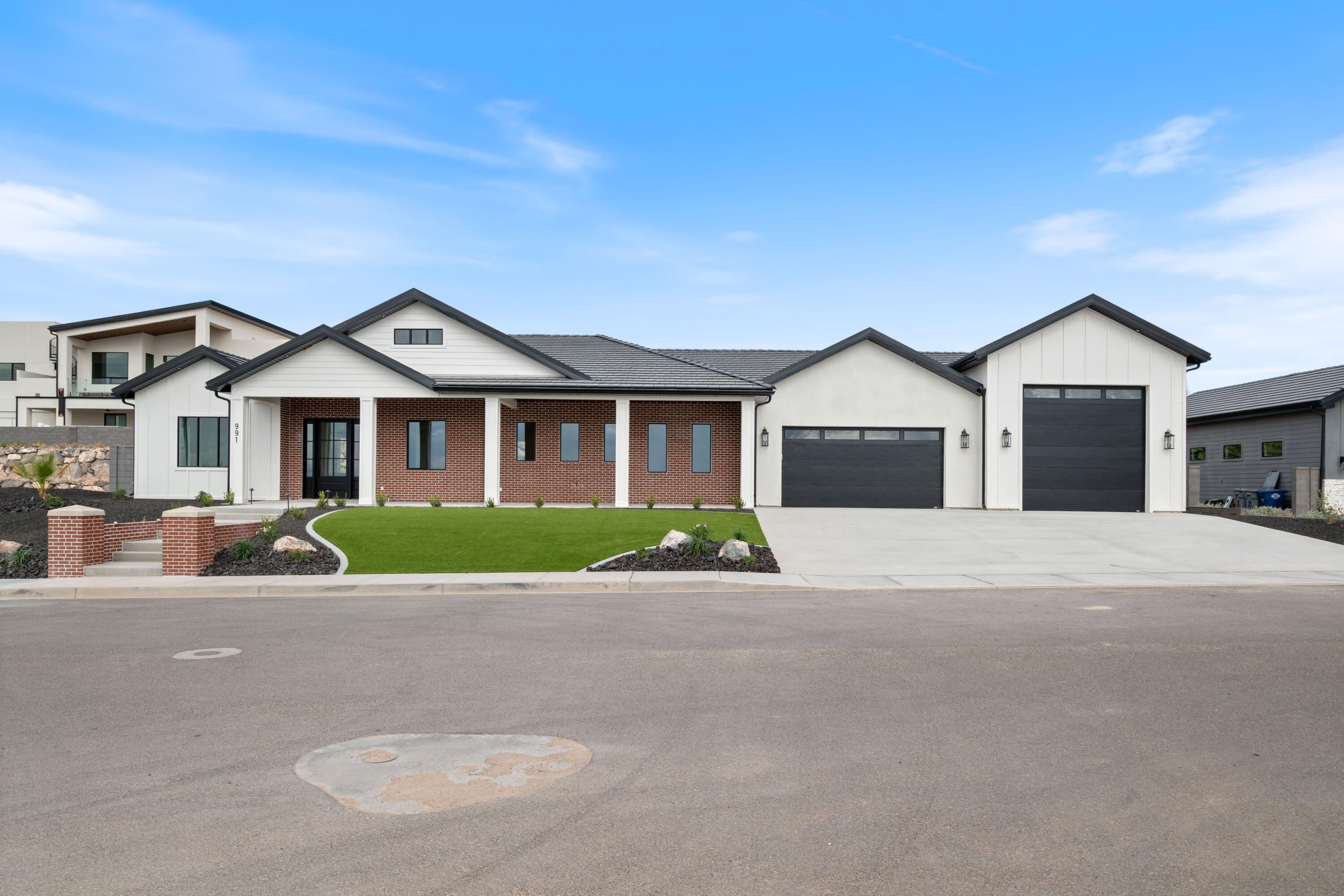 GRAND HEIGHTS - Residential