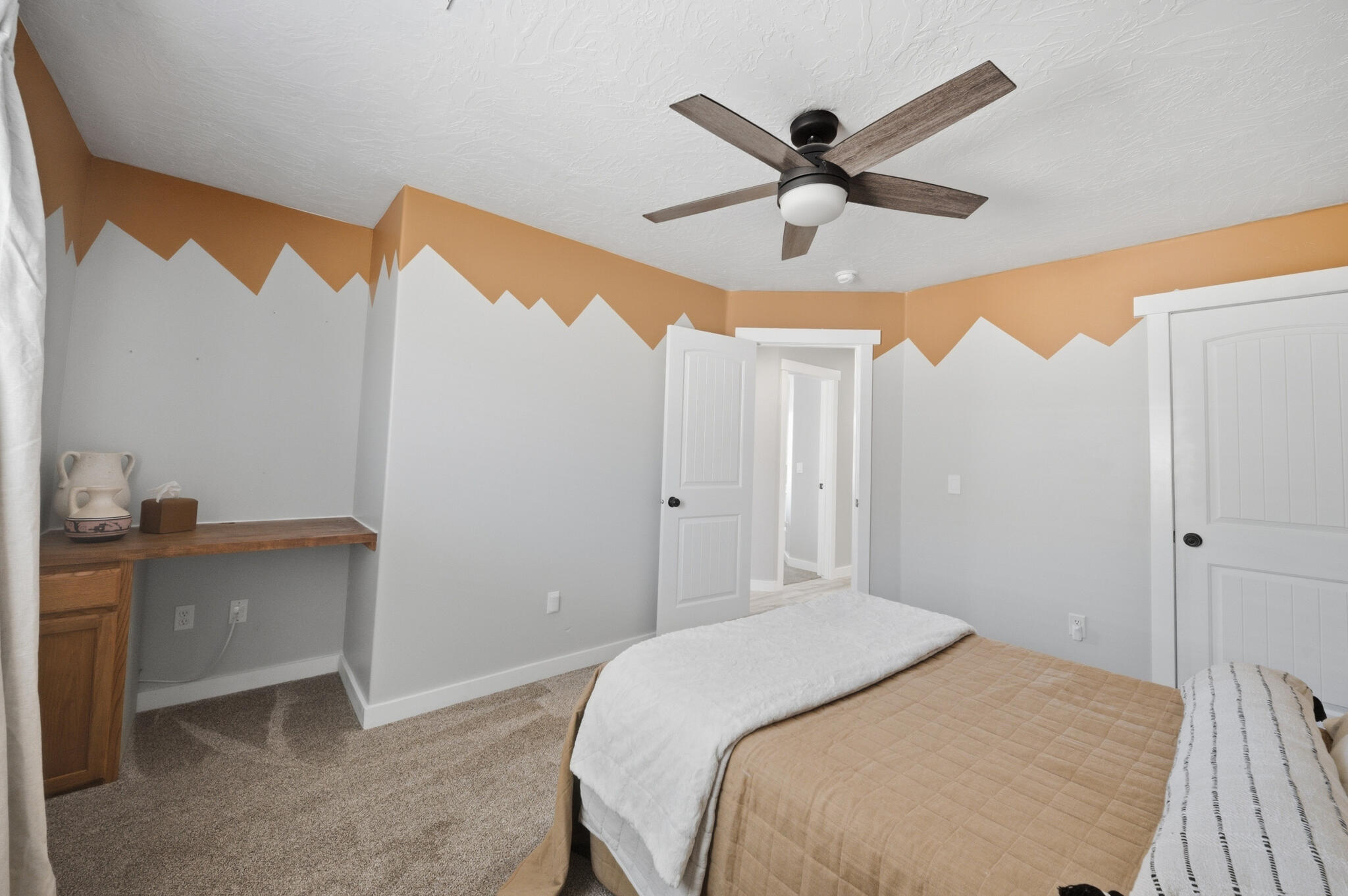 DESERT RIDGE - Residential
