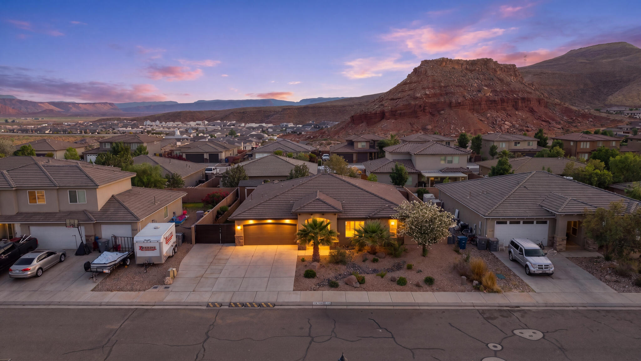 DESERT RIDGE - Residential