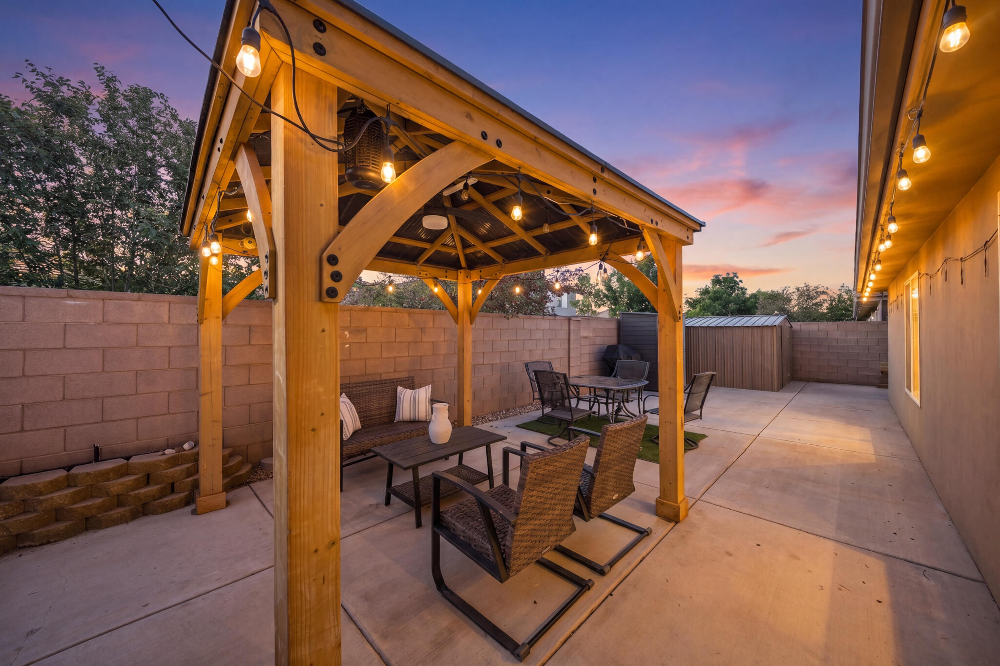 DESERT RIDGE - Residential