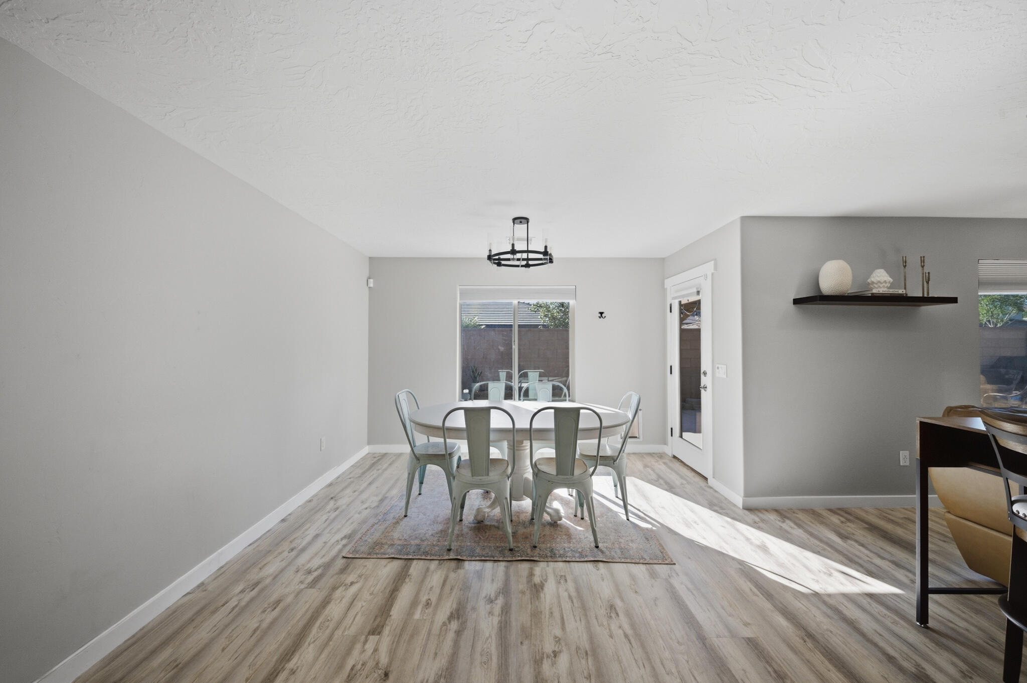 DESERT RIDGE - Residential