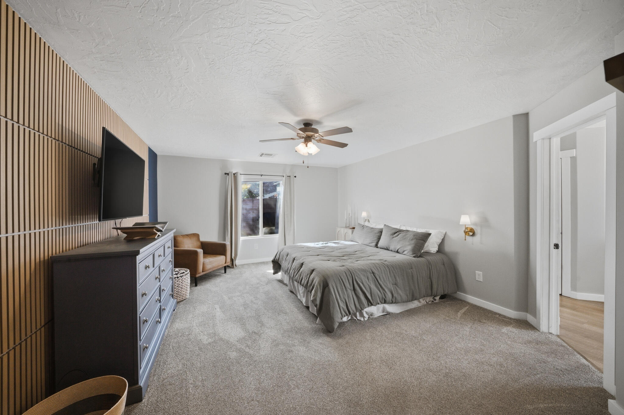 DESERT RIDGE - Residential