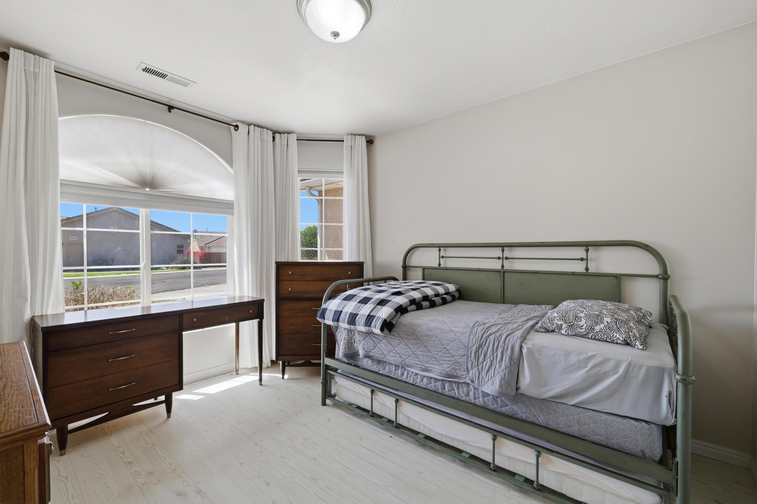 COTTON MANOR - Residential