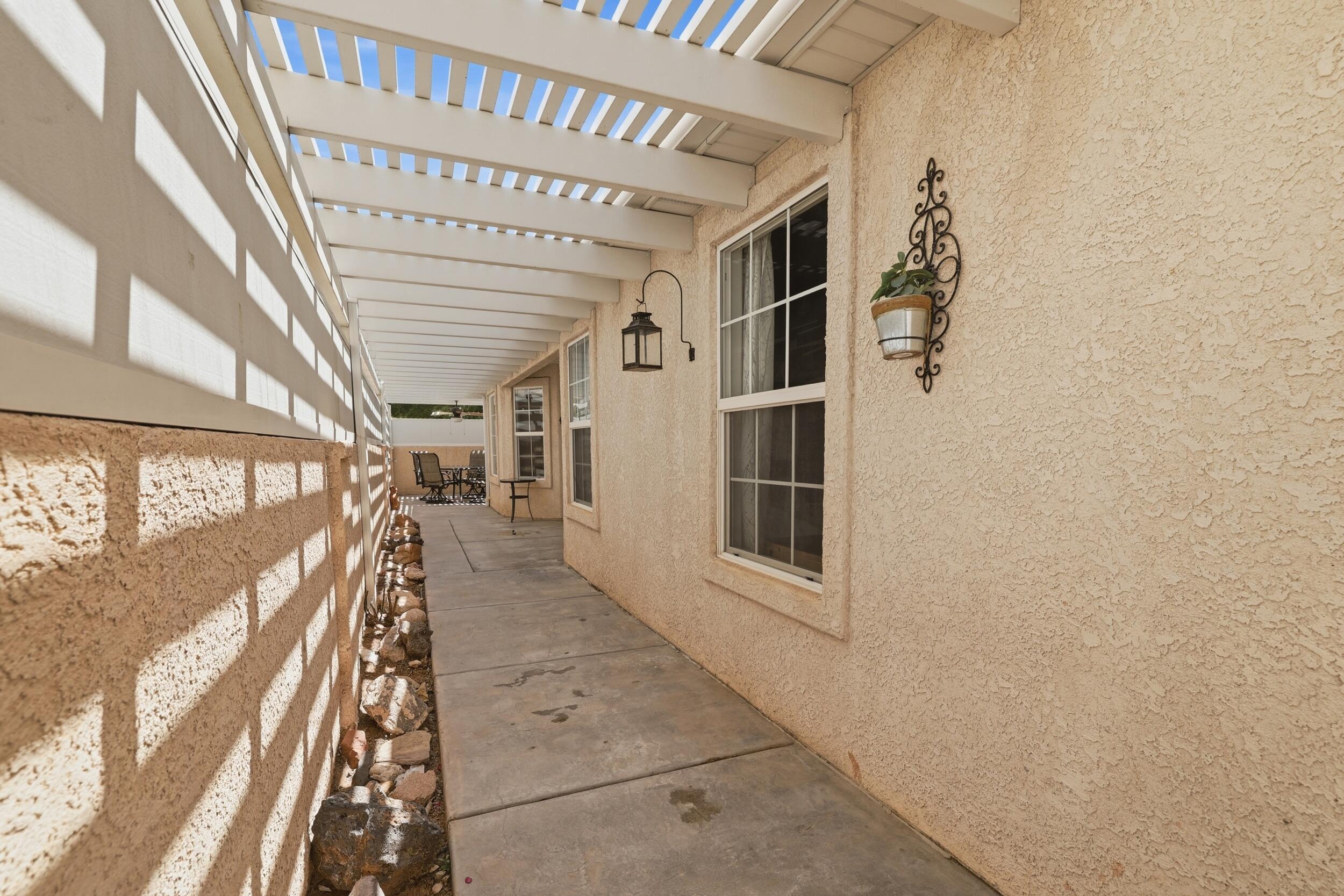 COTTON MANOR - Residential