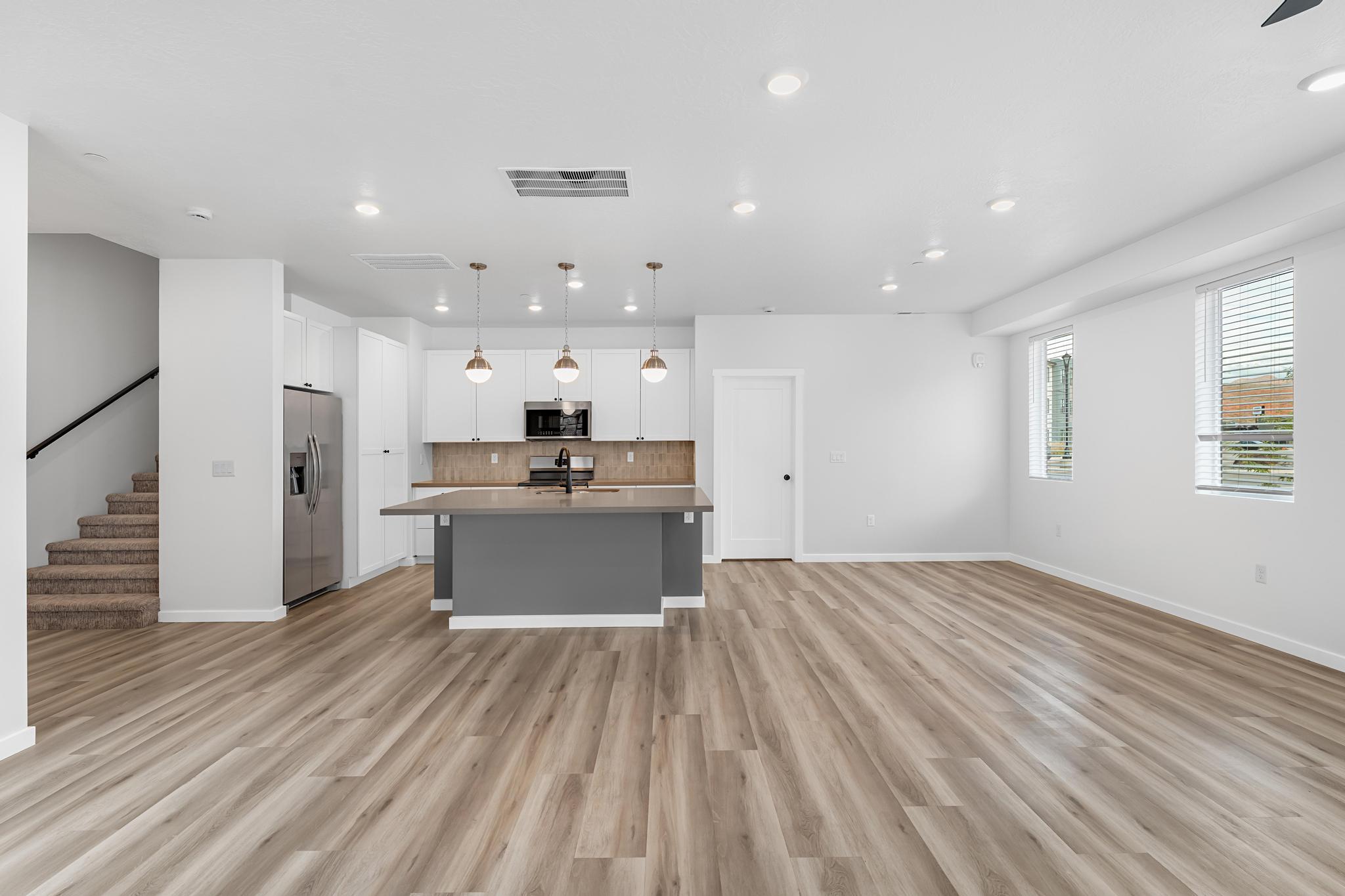 CORAL SPRINGS CONDOMINIUMS - Residential