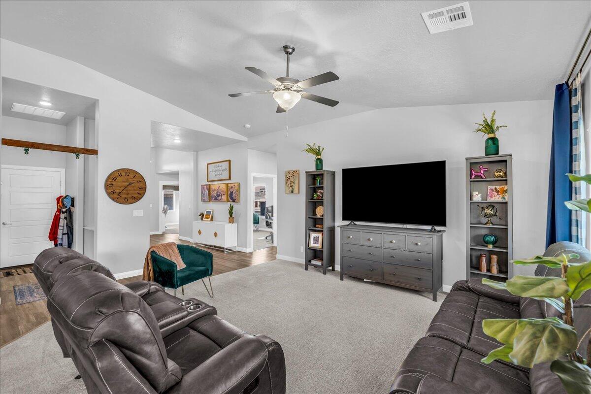 ELMWOOD ESTATES - Residential