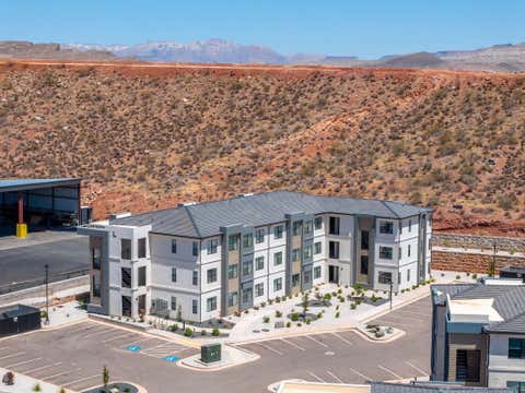 Photo of 226 N Cliff Side DR L300 #L300, Hurricane, UT 84737 (MLS # 26-274580)