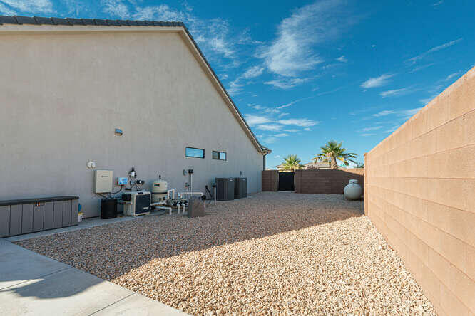 DIXIE SPRINGS - Residential
