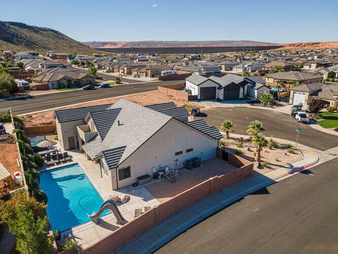 DIXIE SPRINGS - Residential
