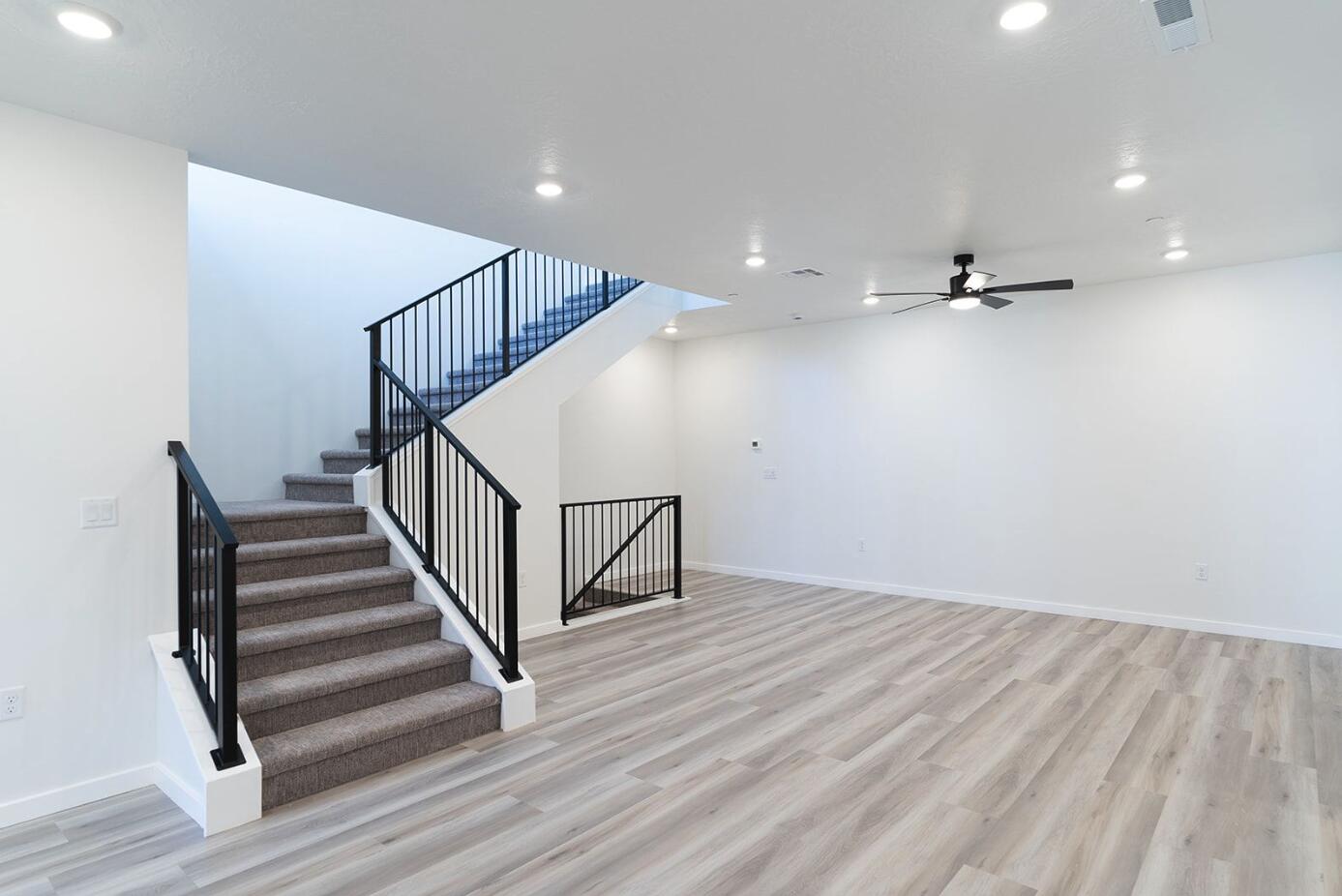 CORAL SPRINGS CONDOMINIUMS - Residential