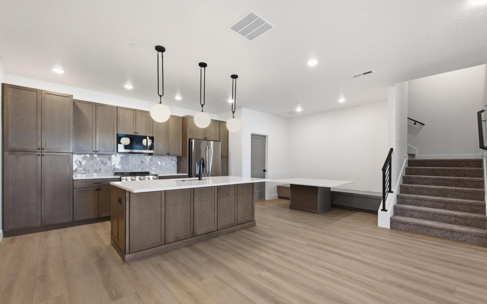 CORAL SPRINGS CONDOMINIUMS - Residential