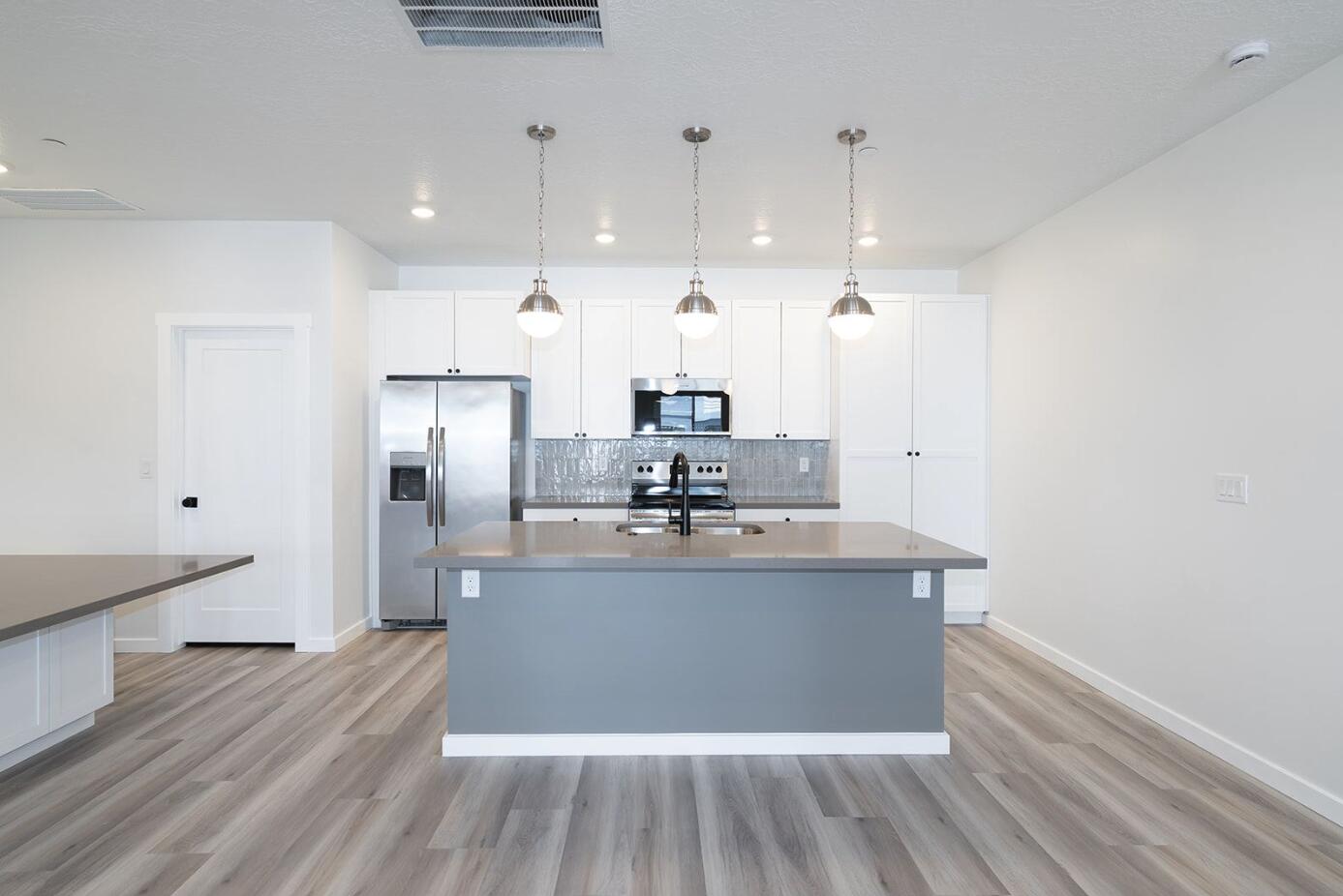 CORAL SPRINGS CONDOMINIUMS - Residential