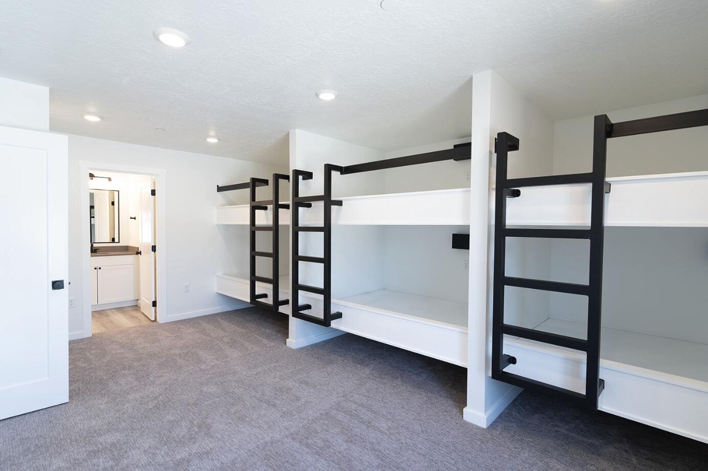 CORAL SPRINGS CONDOMINIUMS - Residential