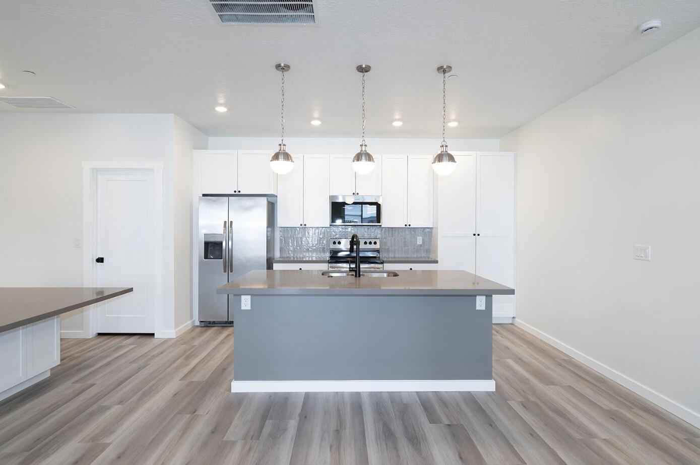 CORAL SPRINGS CONDOMINIUMS - Residential