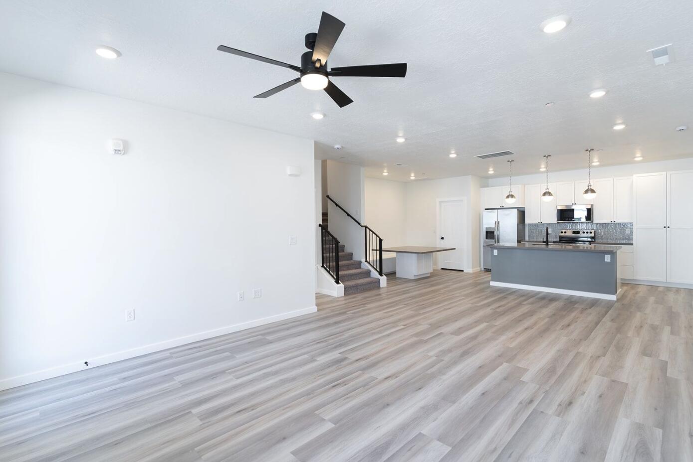 CORAL SPRINGS CONDOMINIUMS - Residential