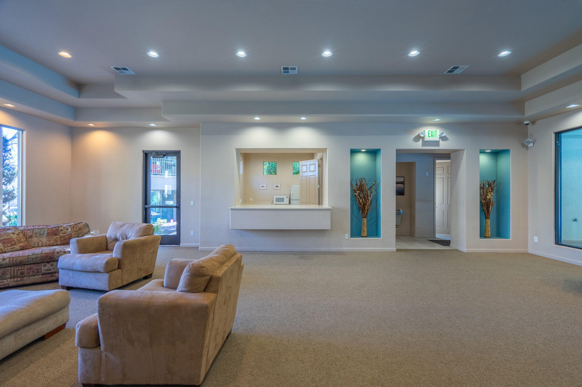 BLACKROCK CONDOS AT STONEBRIDGE - Residential