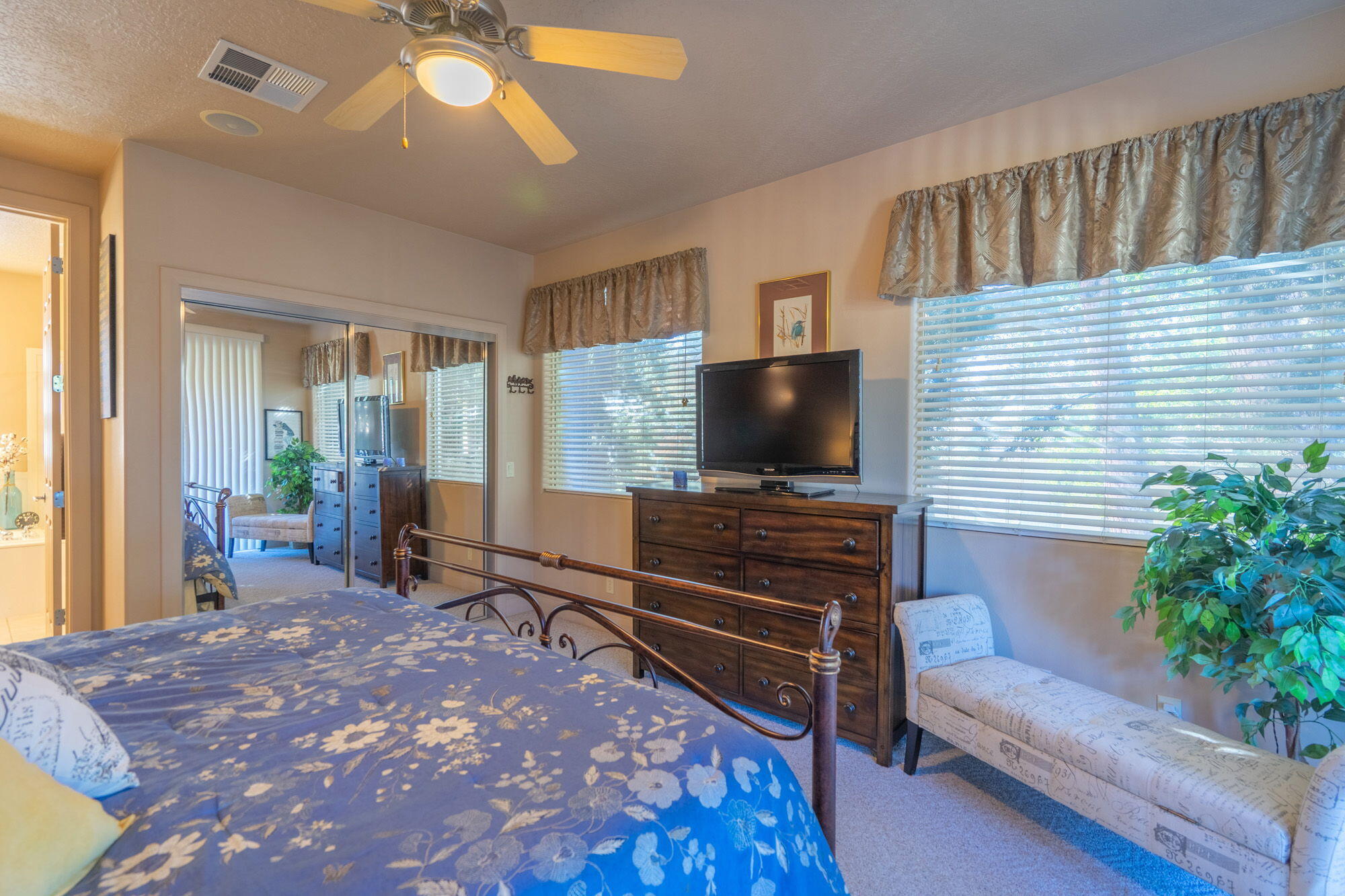 BLACKROCK CONDOS AT STONEBRIDGE - Residential