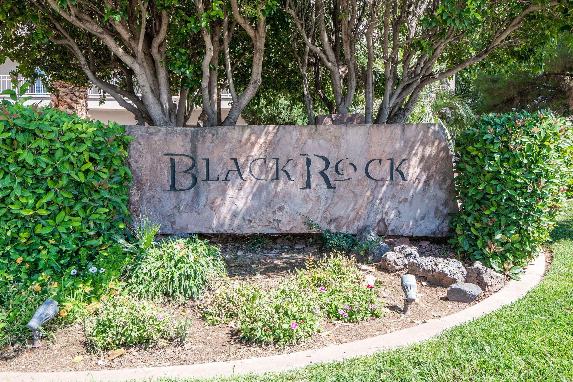 BLACKROCK CONDOS AT STONEBRIDGE - Residential