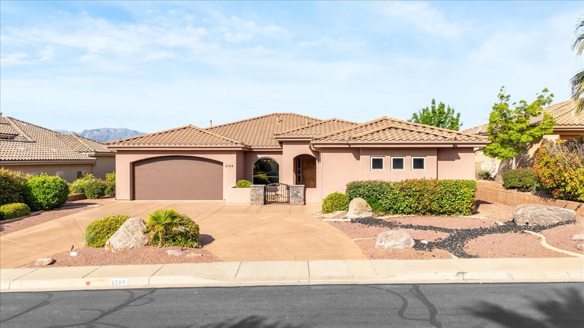 CASTLE ROCK - Residential