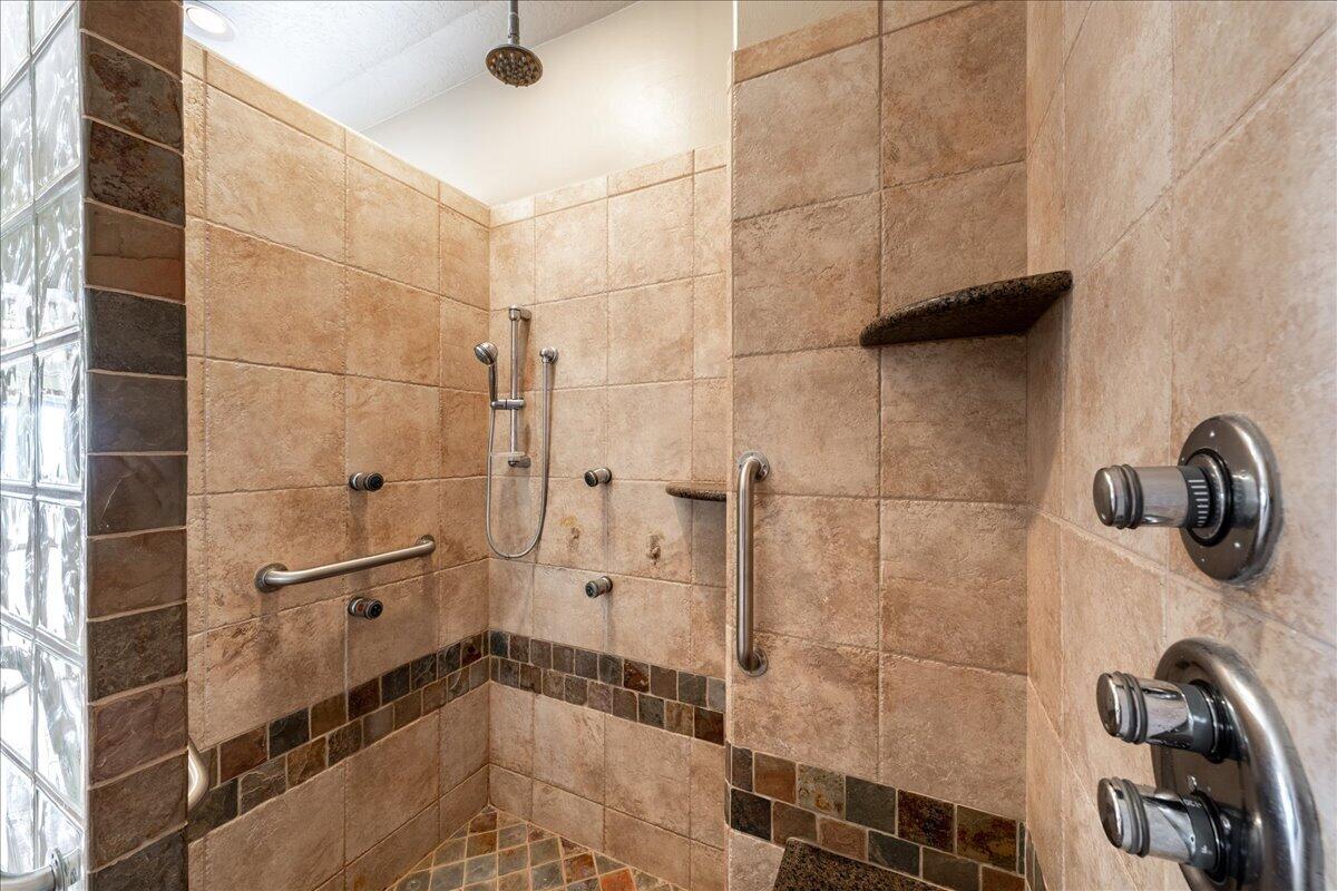 CASTLE ROCK - Residential