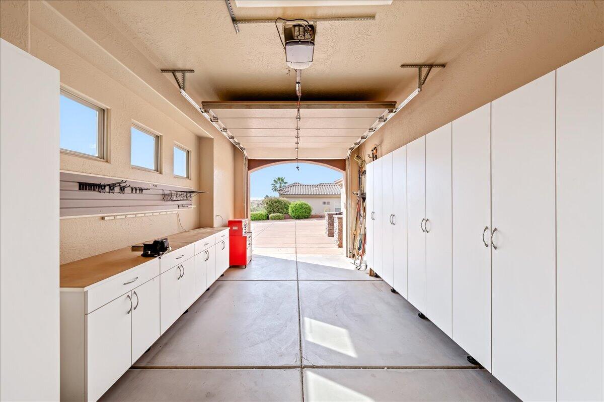 CASTLE ROCK - Residential