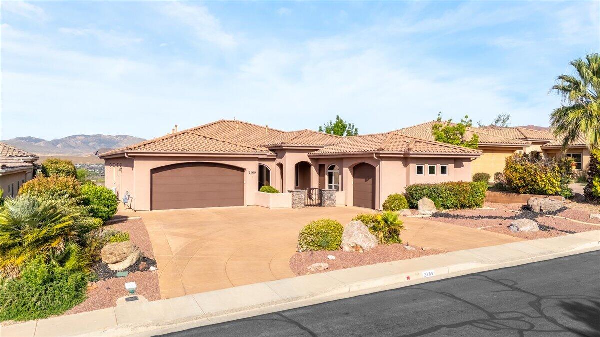 CASTLE ROCK - Residential