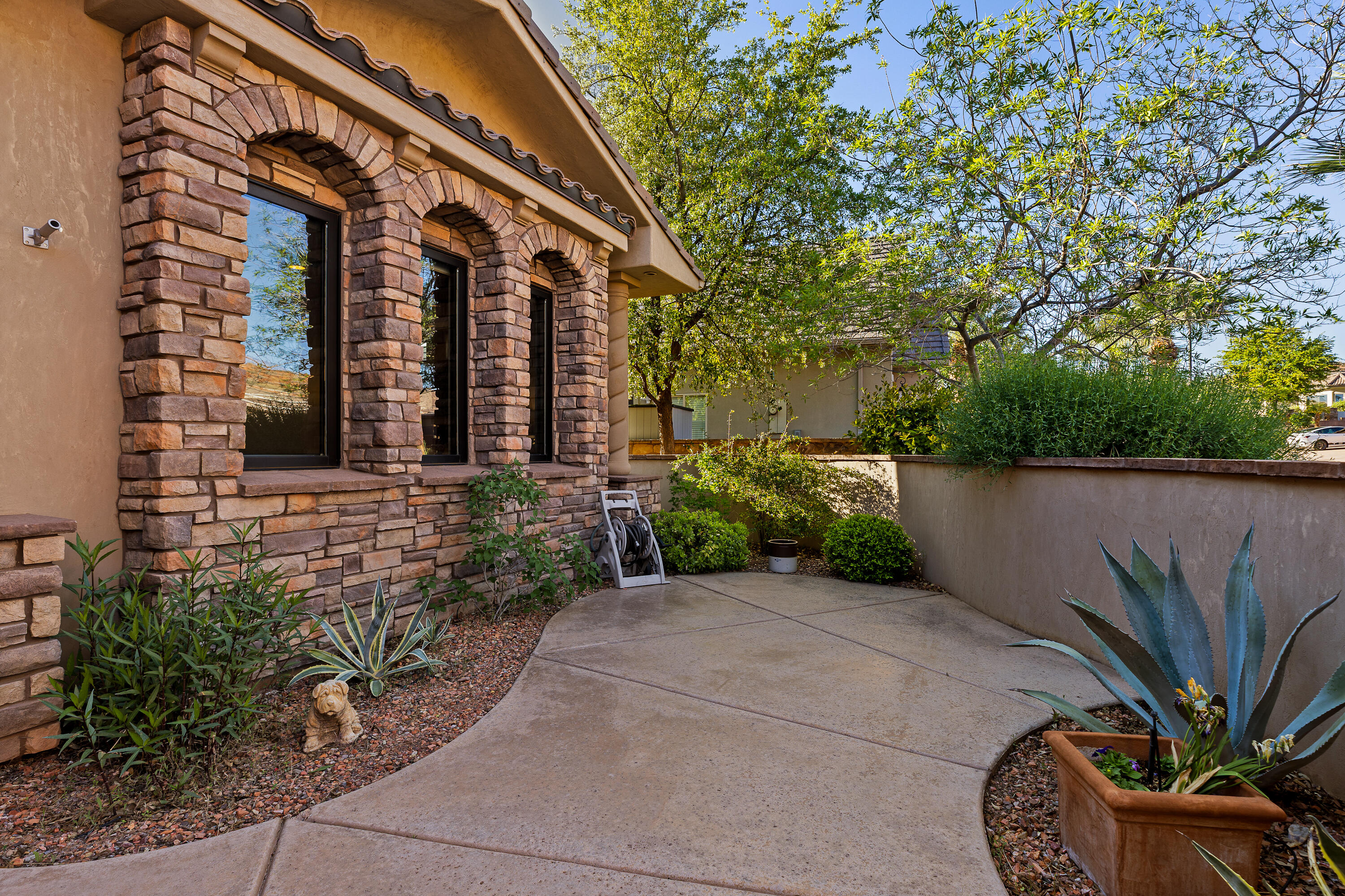 CASTLE ROCK - Residential