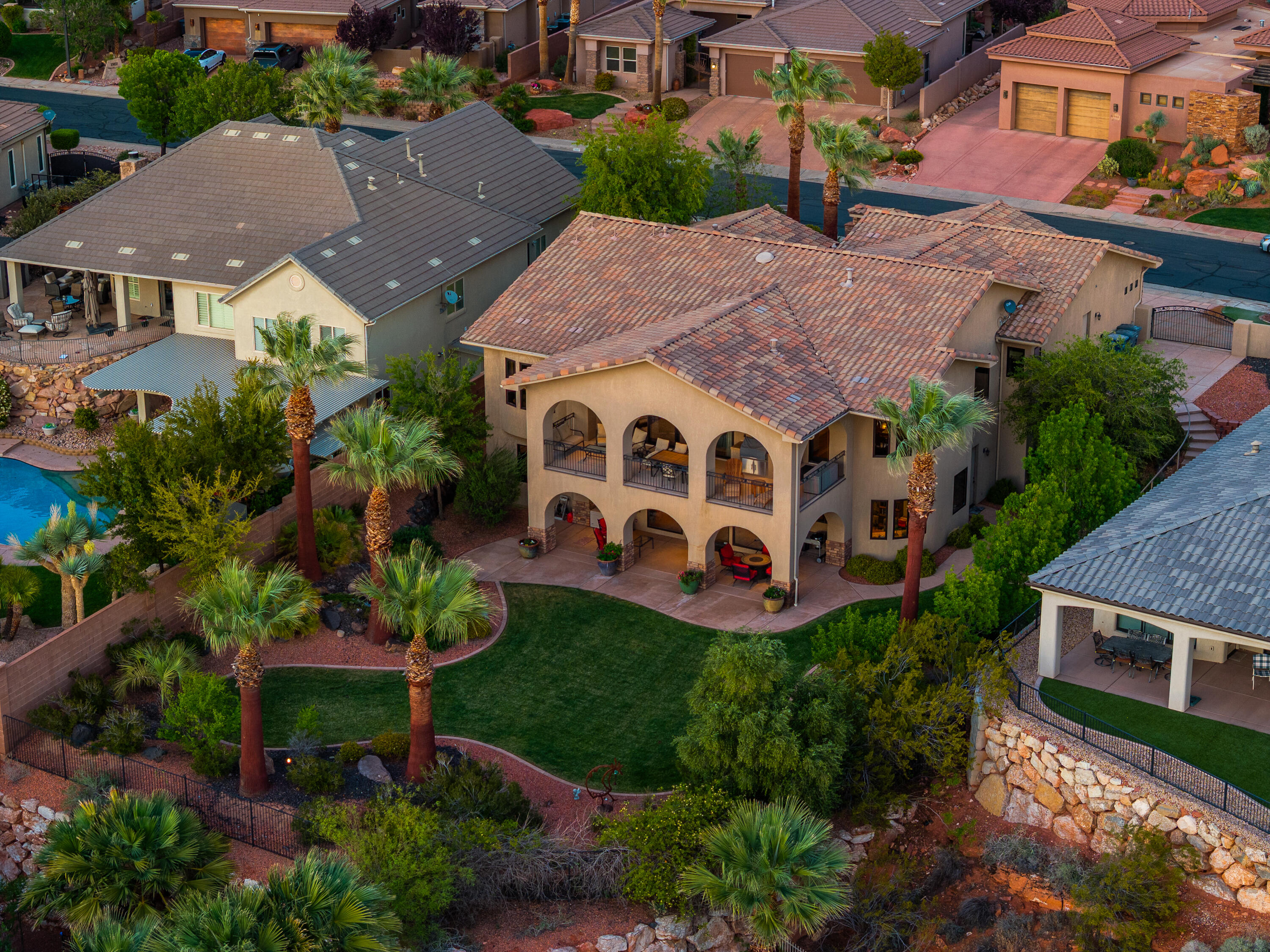 CASTLE ROCK - Residential