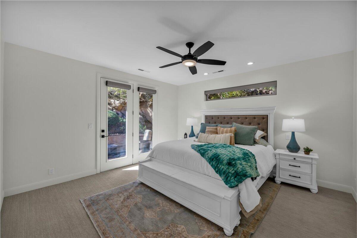 STONE CLIFF TOWNHOMES - Residential