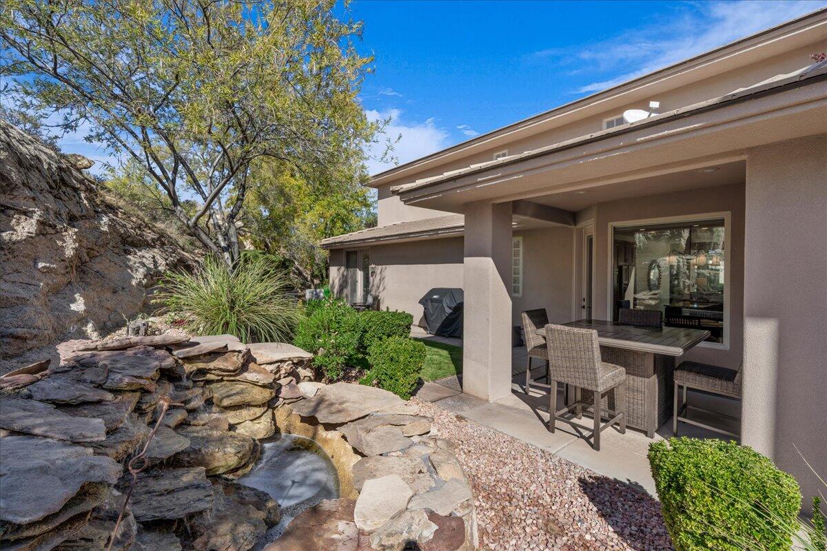 STONE CLIFF TOWNHOMES - Residential