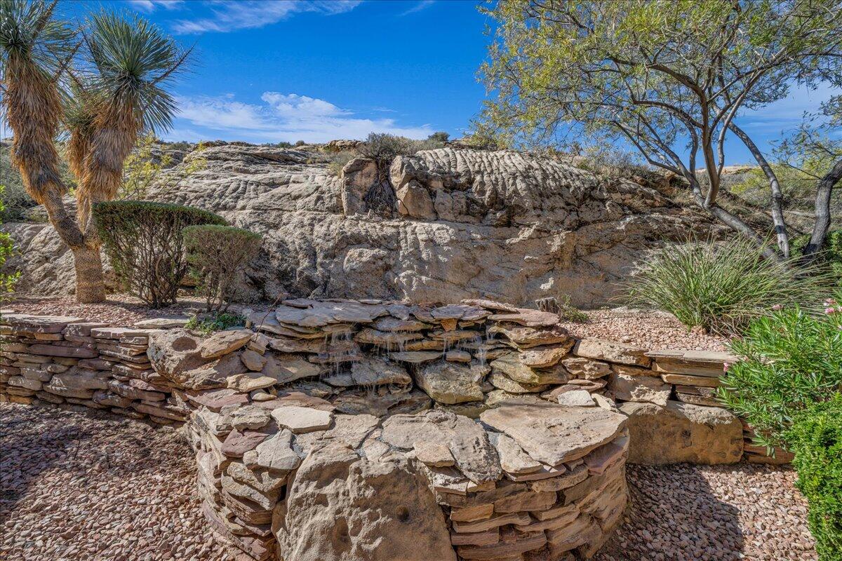 STONE CLIFF TOWNHOMES - Residential