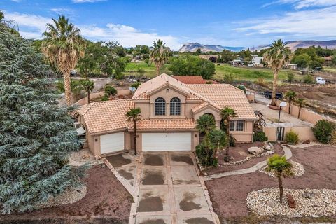 Tiny photo for 85 E 400 N, Hurricane, UT 84737 (MLS # 25-266237)
