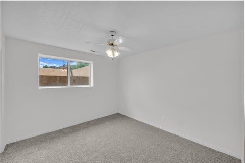 Tiny photo for 85 E 400 N, Hurricane, UT 84737 (MLS # 25-266237)