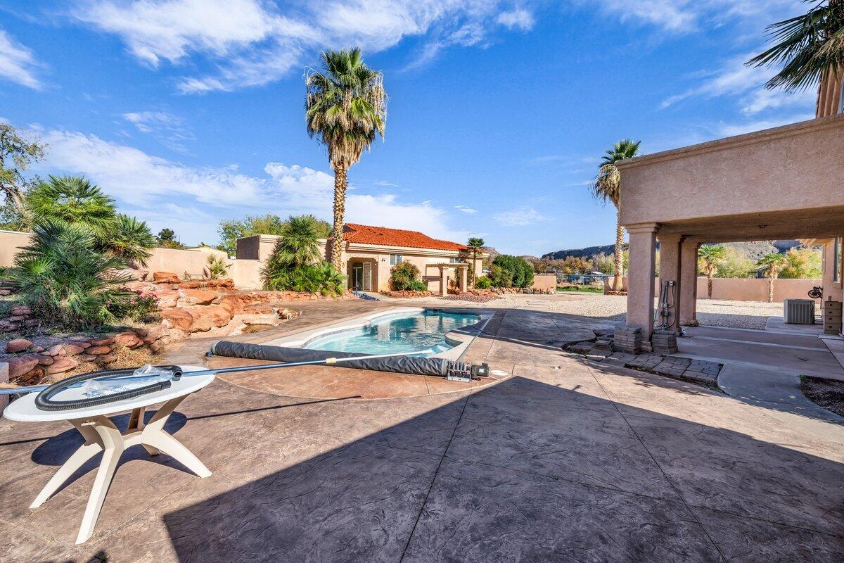 CHERRY PARK - Residential