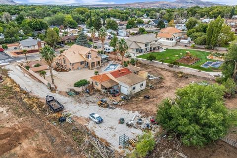 Tiny photo for 85 E 400 N, Hurricane, UT 84737 (MLS # 25-266237)