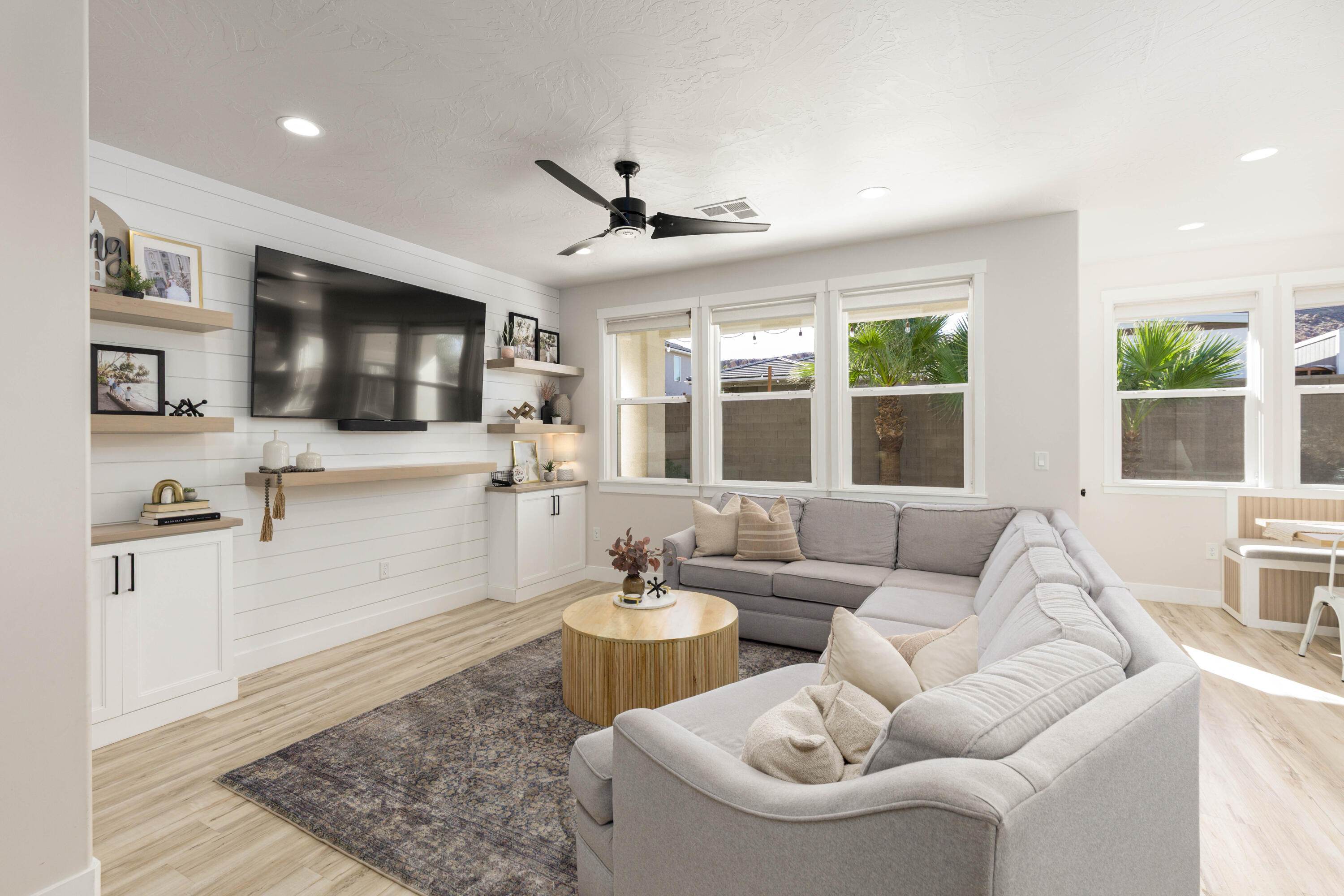 SEQUOIA ESTATES - Residential