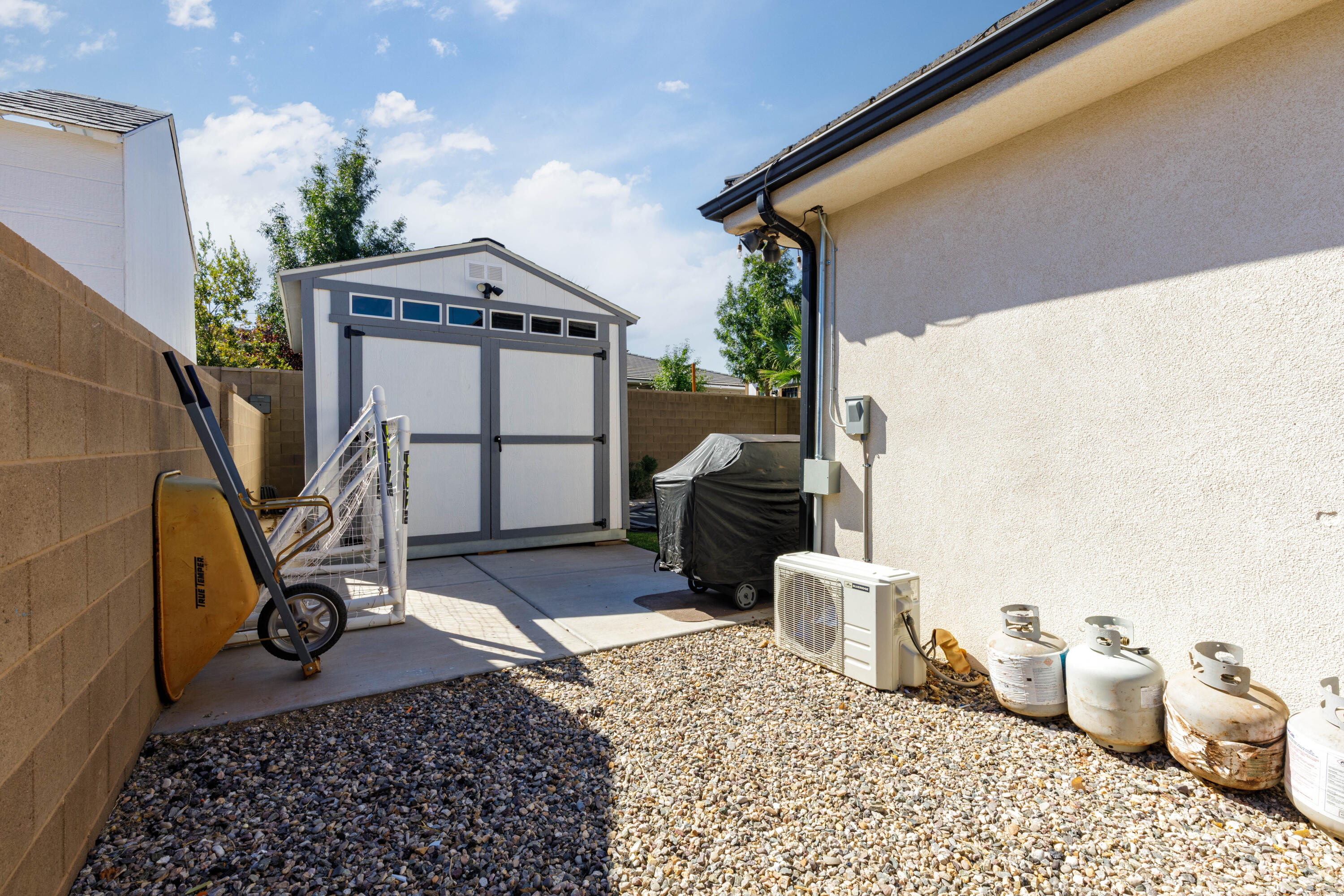 SEQUOIA ESTATES - Residential