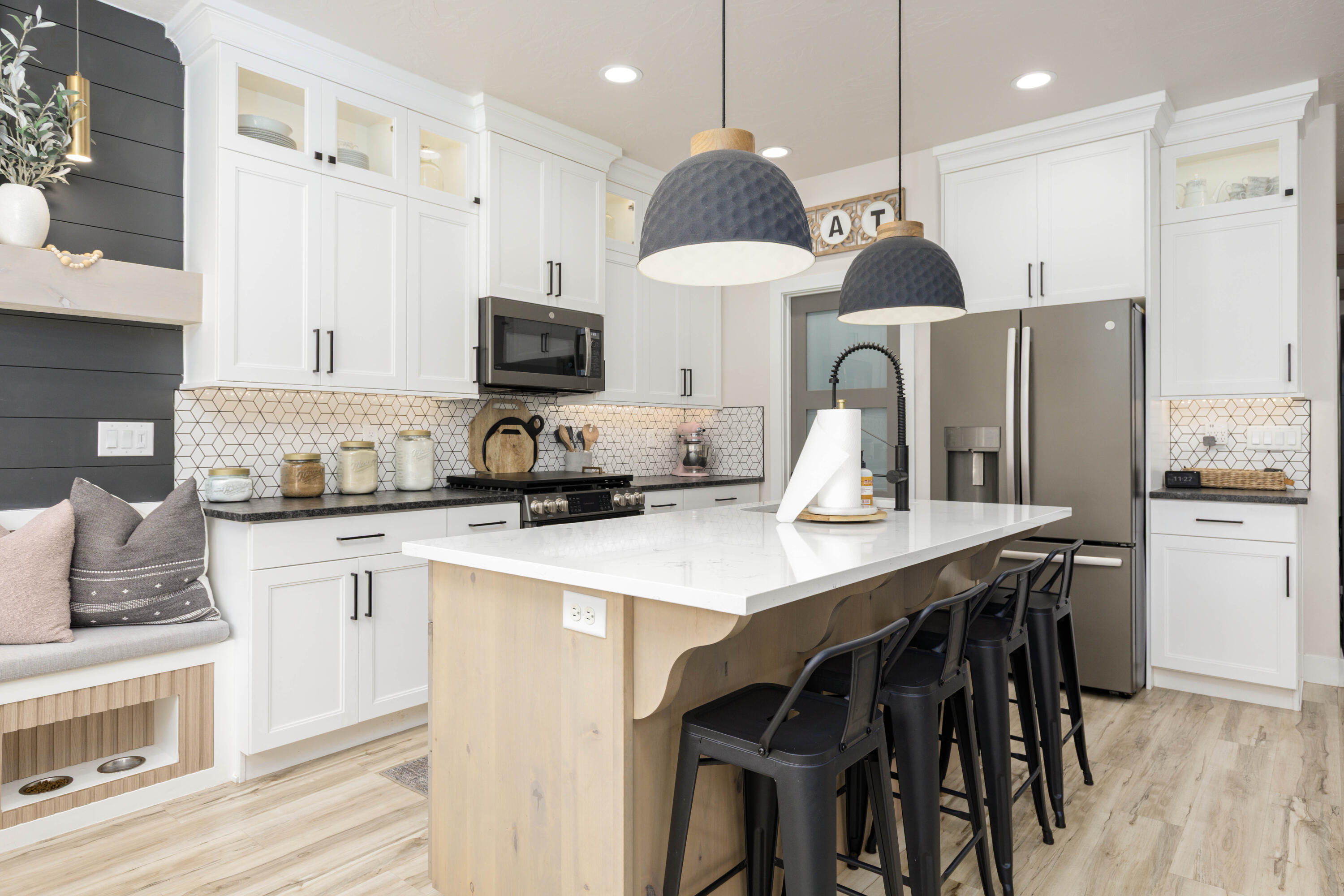 SEQUOIA ESTATES - Residential