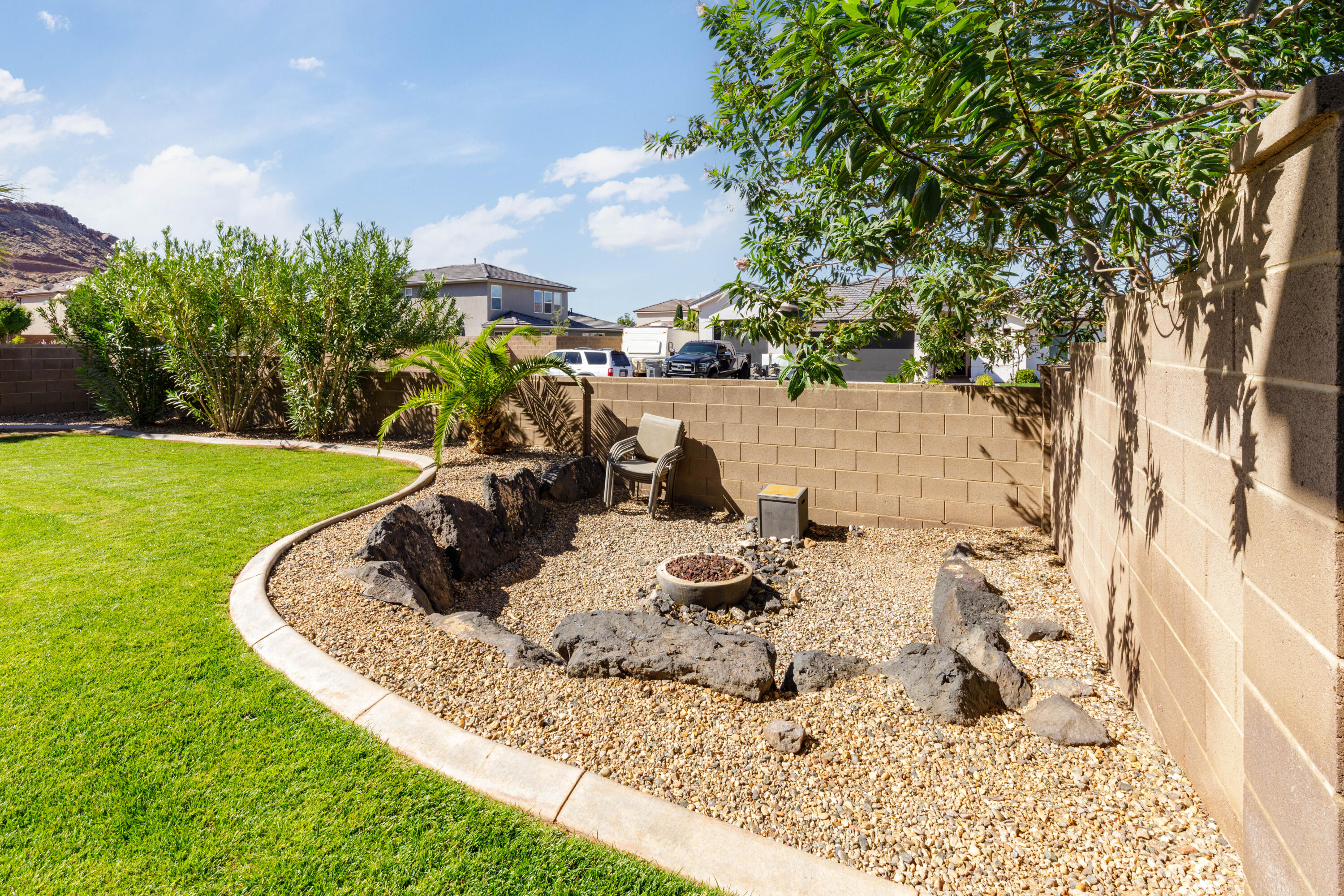 SEQUOIA ESTATES - Residential